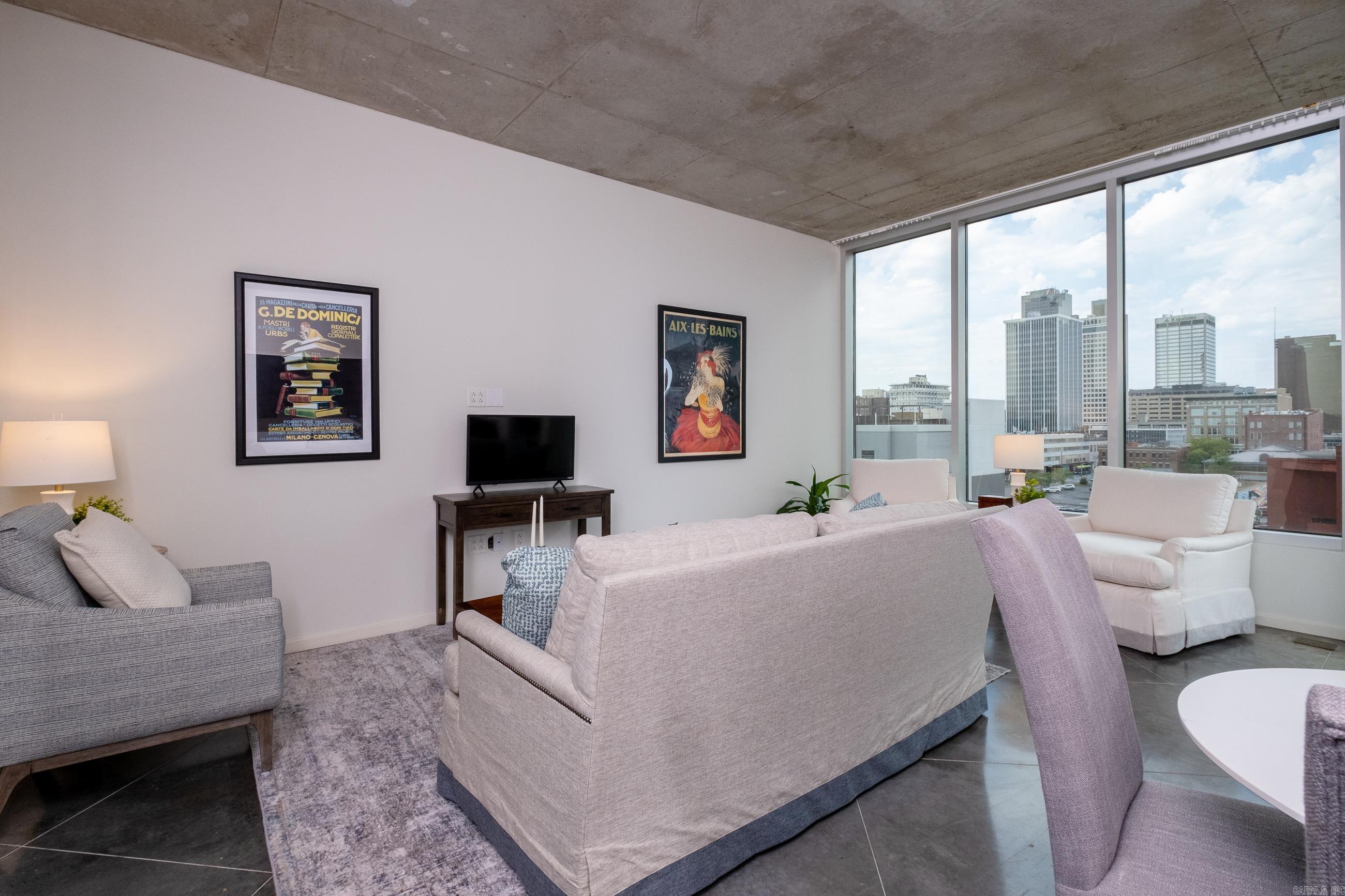 315  Rock #704 Little Rock, AR