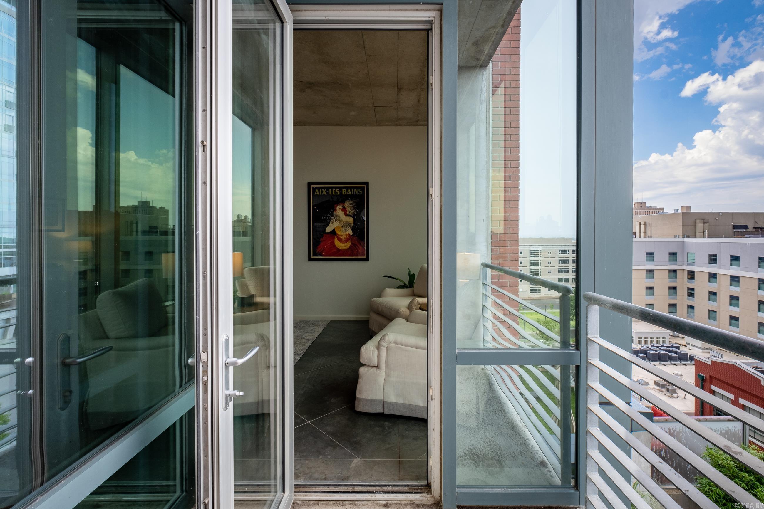 315  Rock #704 Little Rock, AR