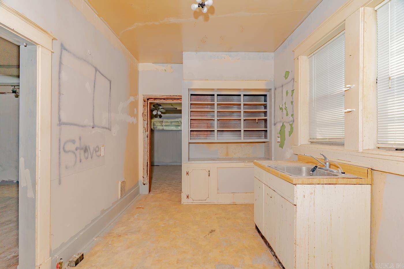 710  Liberty  Helena, AR