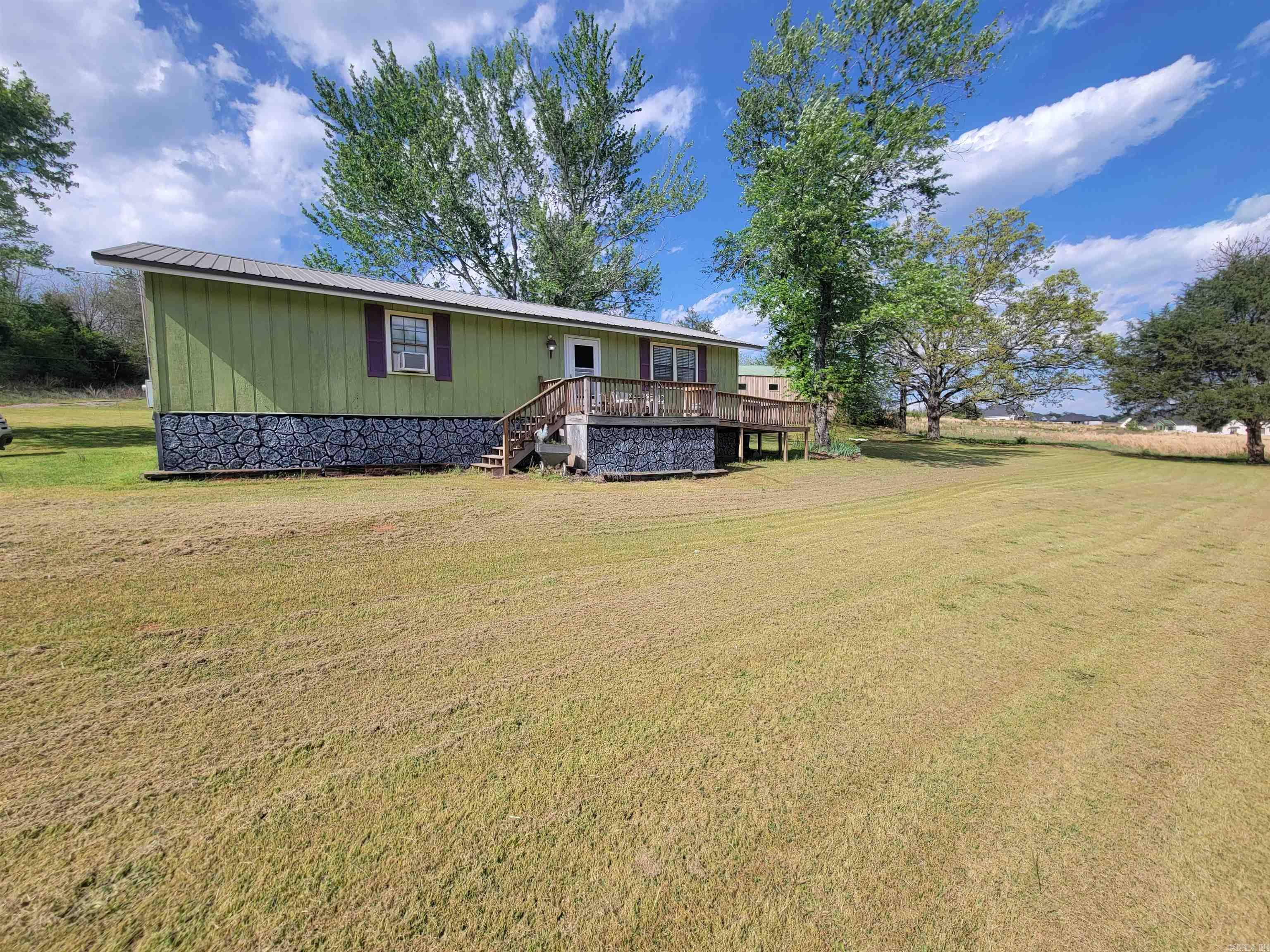 11  D and N  Greenbrier, AR