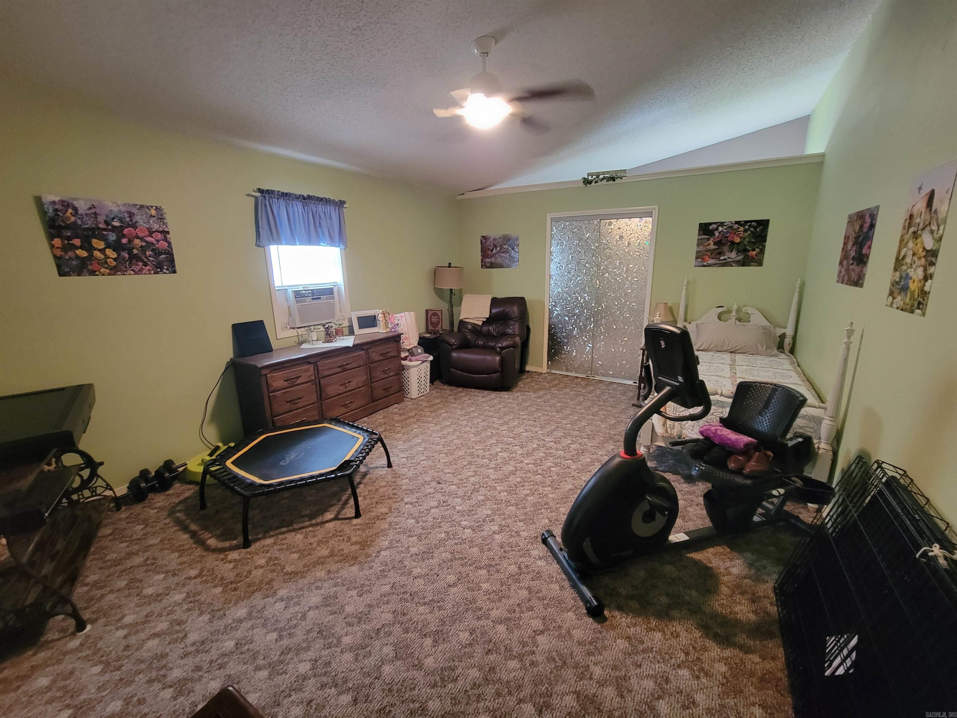 11  D and N  Greenbrier, AR