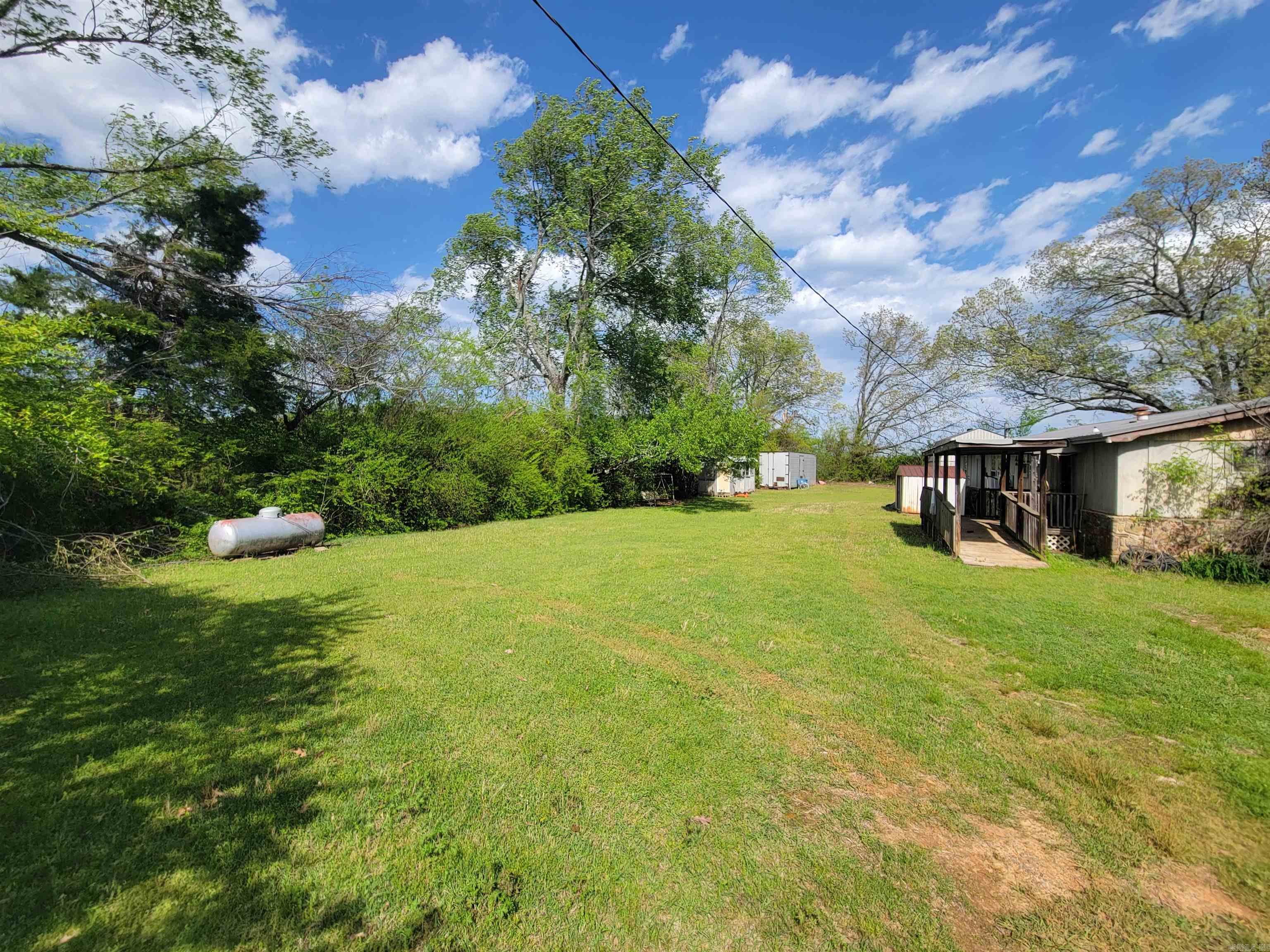 11  D and N  Greenbrier, AR