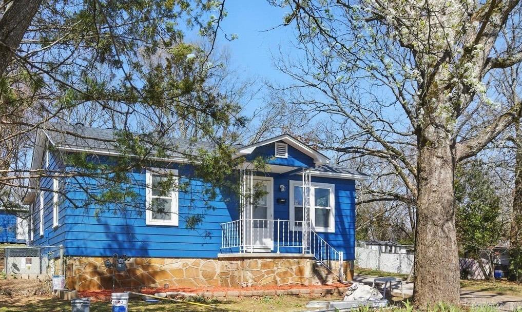 1005 W 54th  North Little Rock, AR