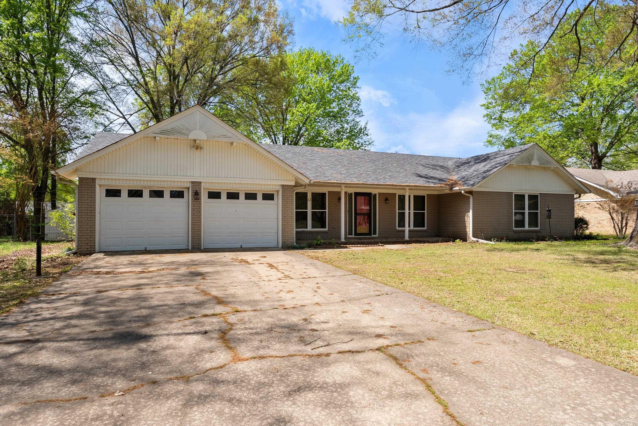 9 White Oak Drive Conway, AR 72034
