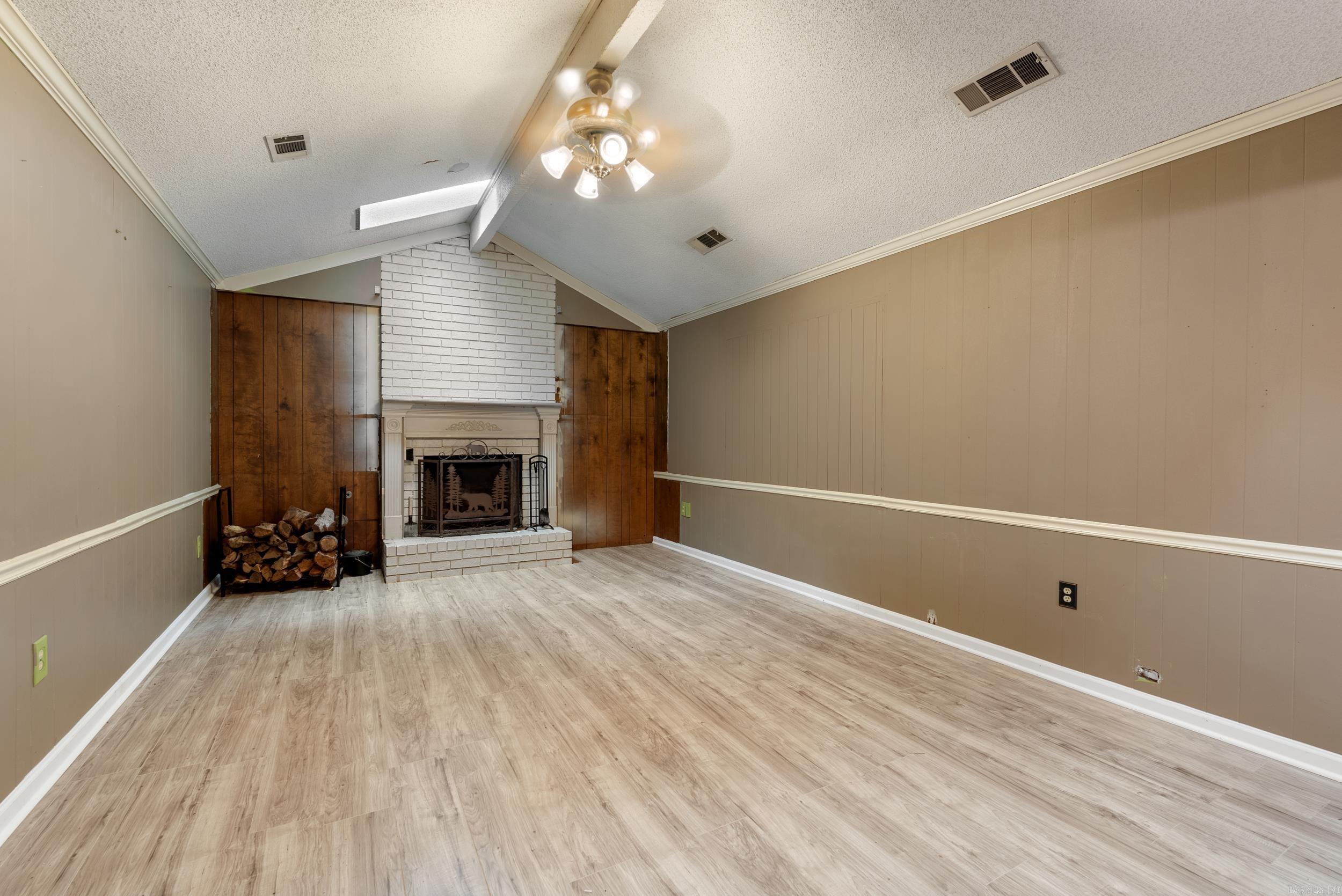 9 White Oak  Conway, AR