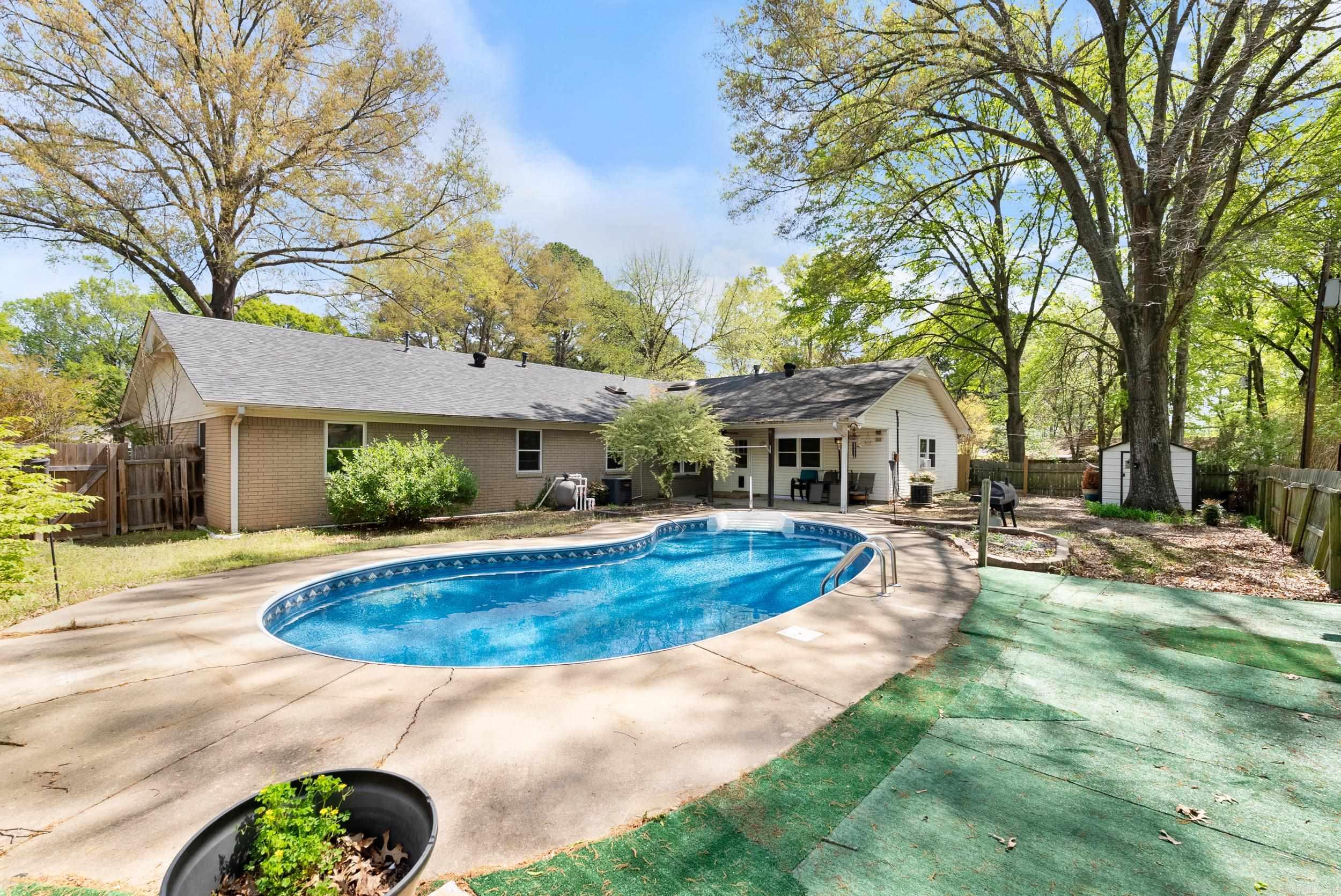 9 White Oak Drive Conway, AR 72034