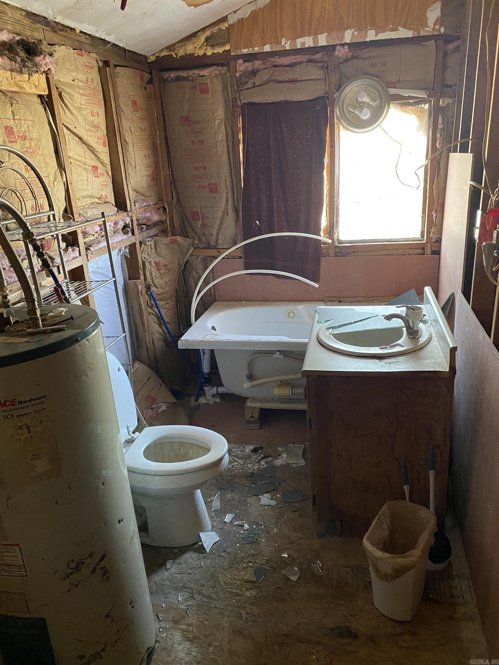 1494  MC 6007  Yellville, AR