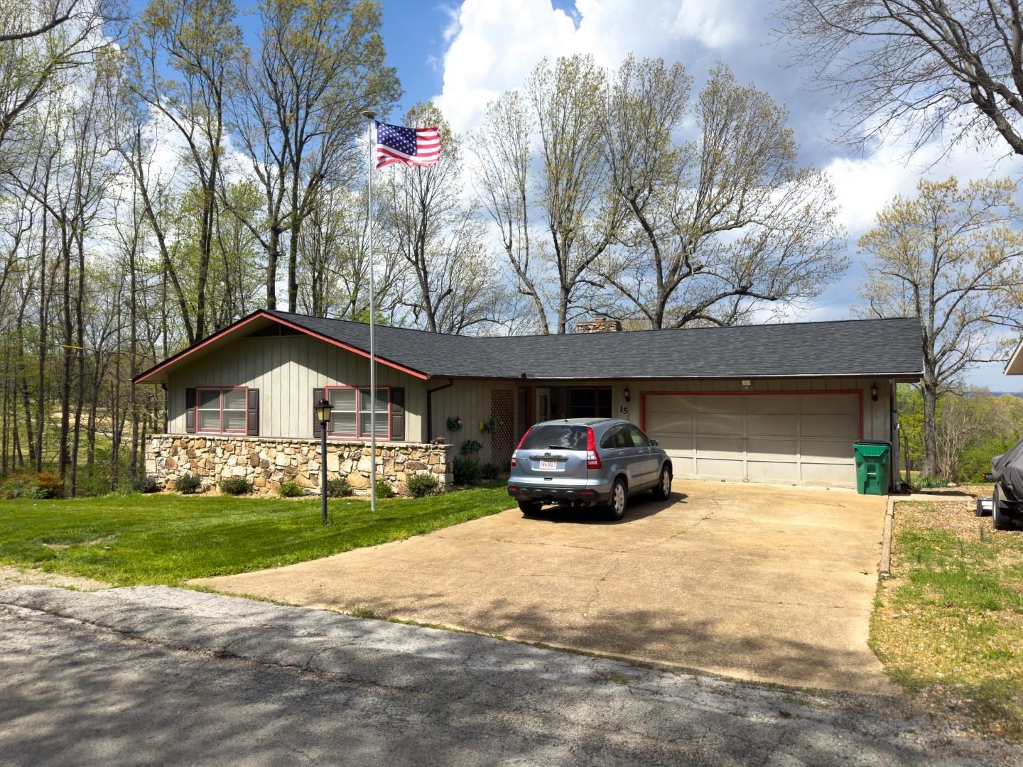 15 Conda Drive