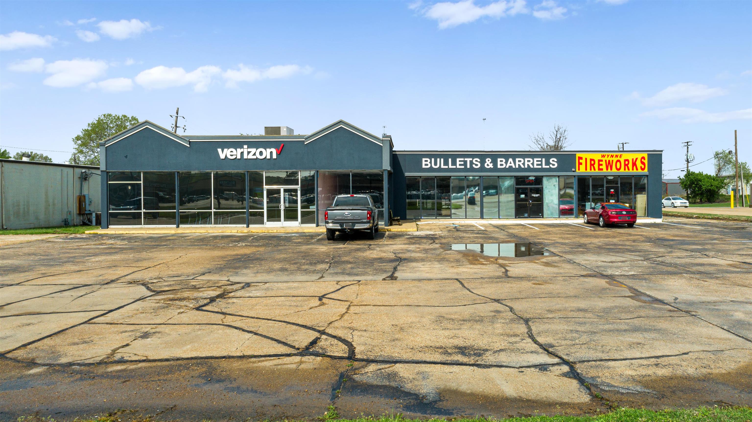 1811 & 1813  Falls Blvd  Wynne, AR