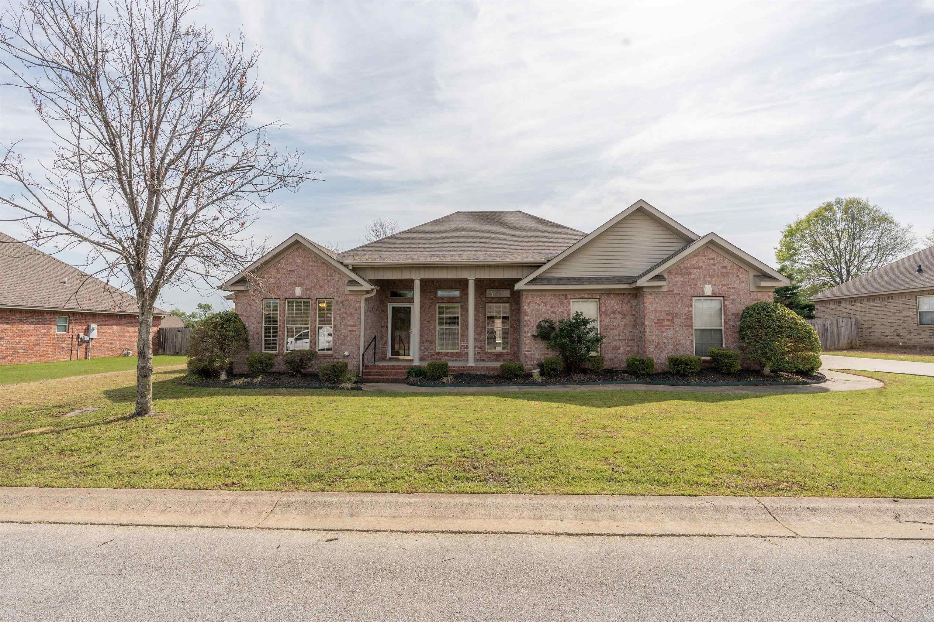 408  Crain Dr  Searcy, AR