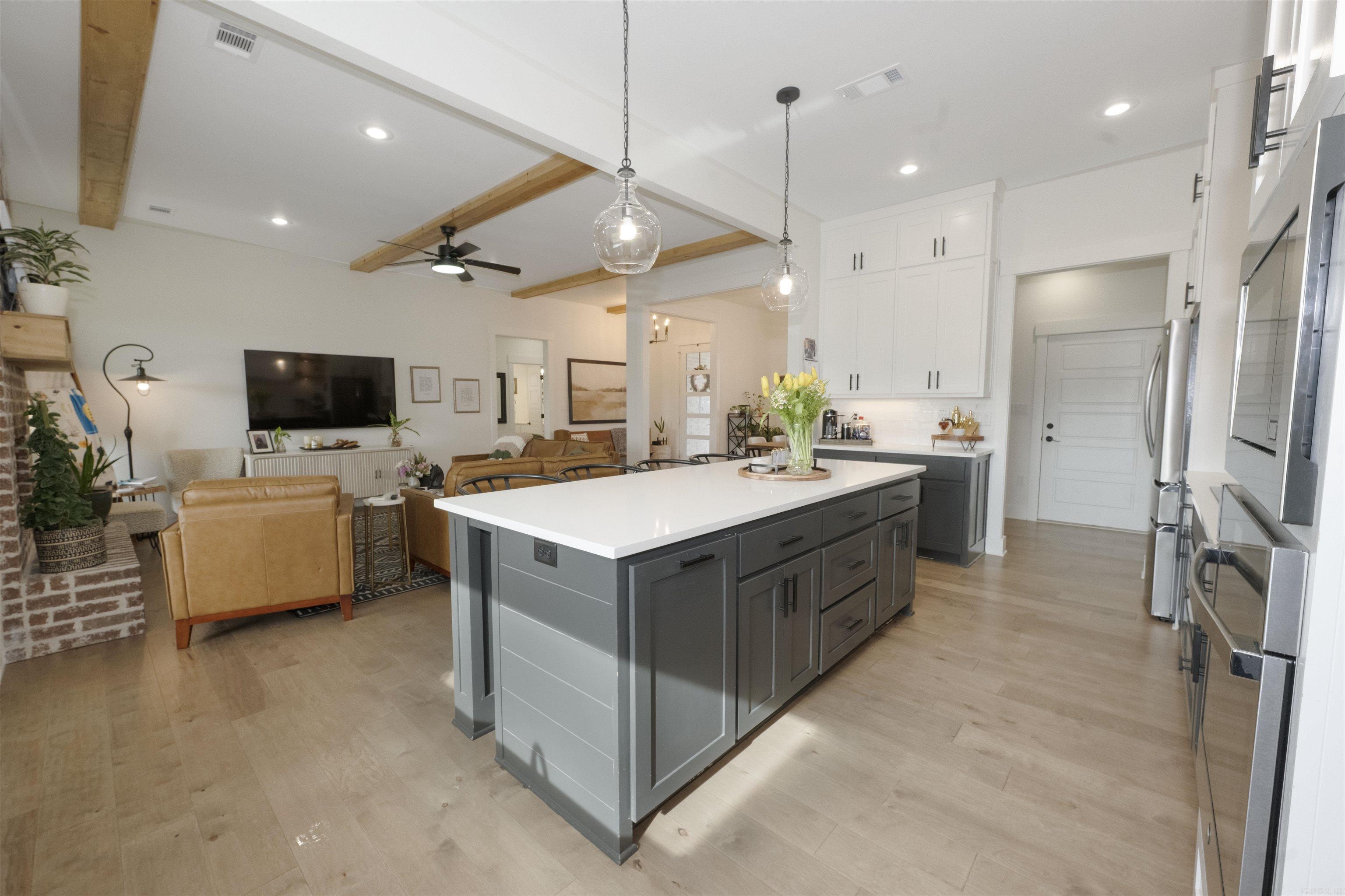 6018  Coral Ridge  Bryant, AR