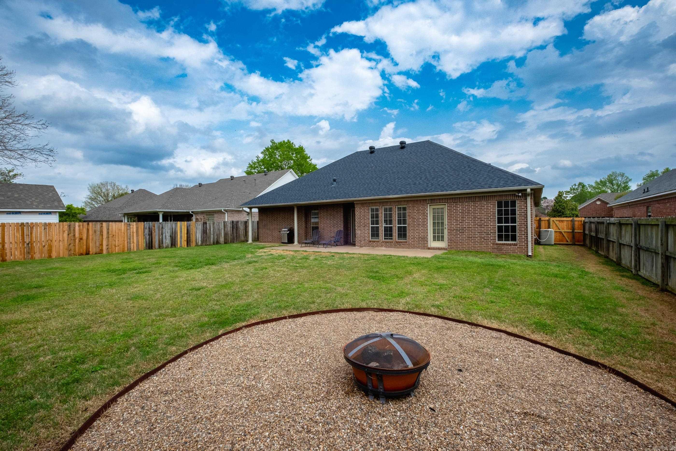 1435 Crosspoint Road Conway, AR 72034