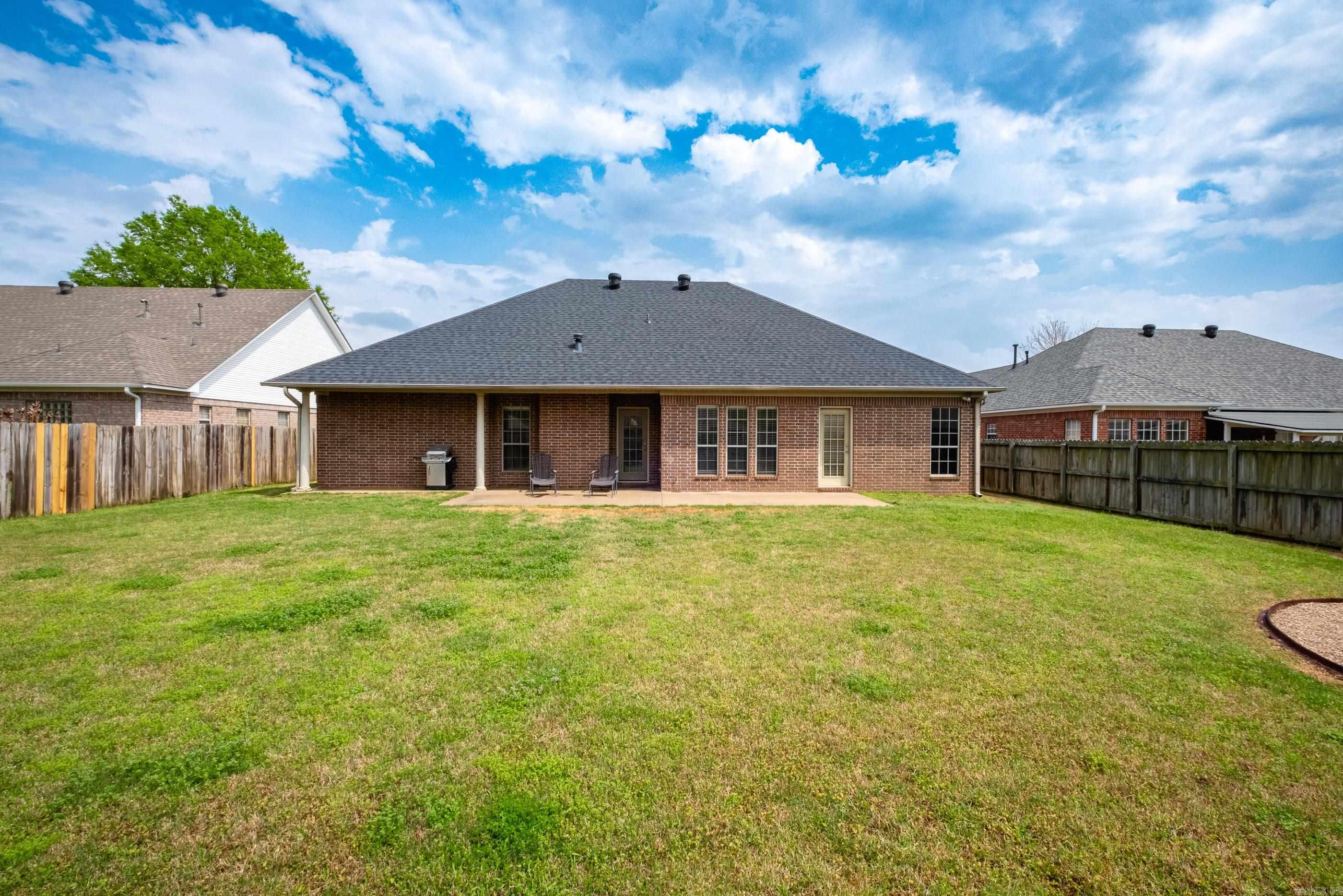 1435 Crosspoint Road Conway, AR 72034