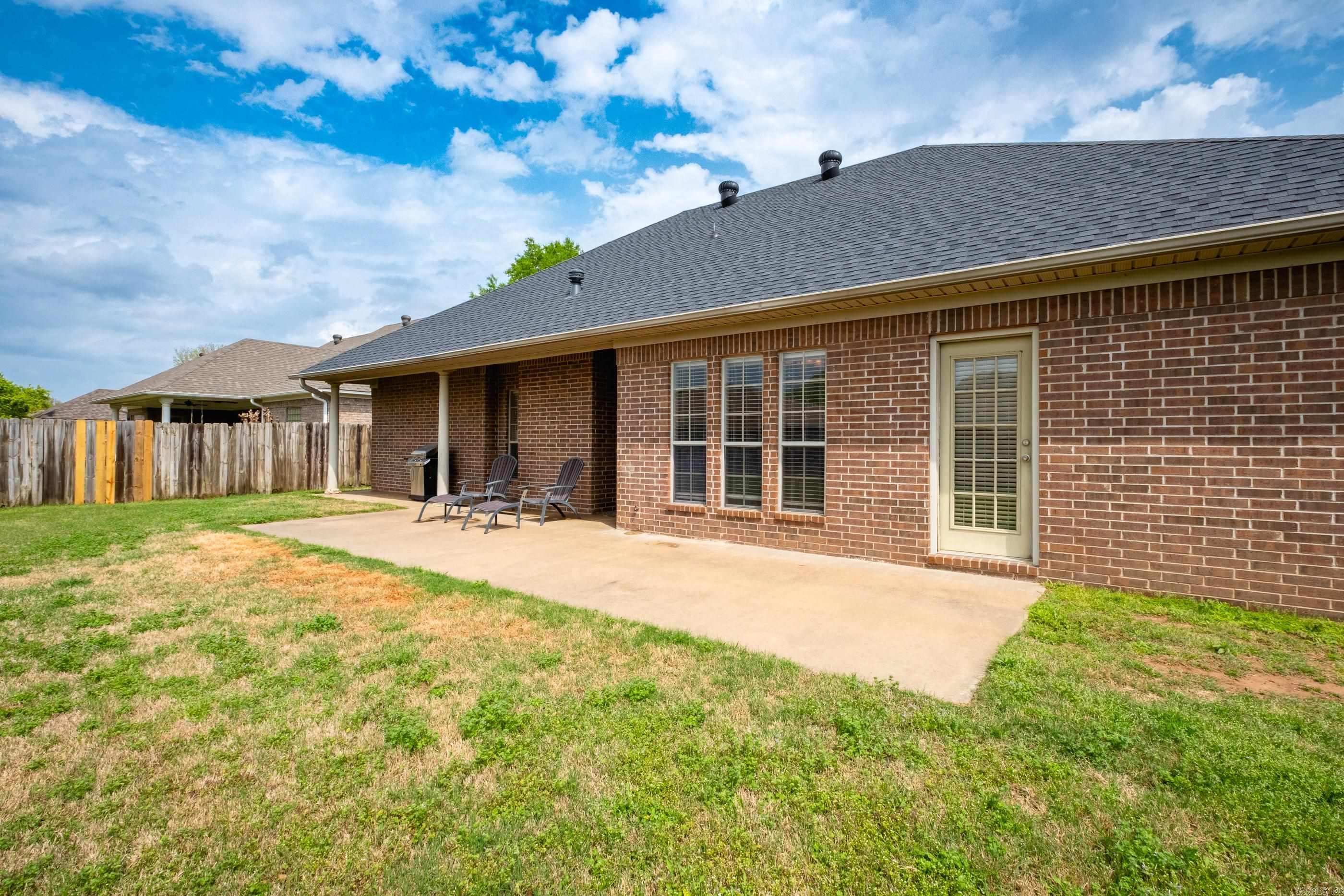 1435 Crosspoint Road Conway, AR 72034
