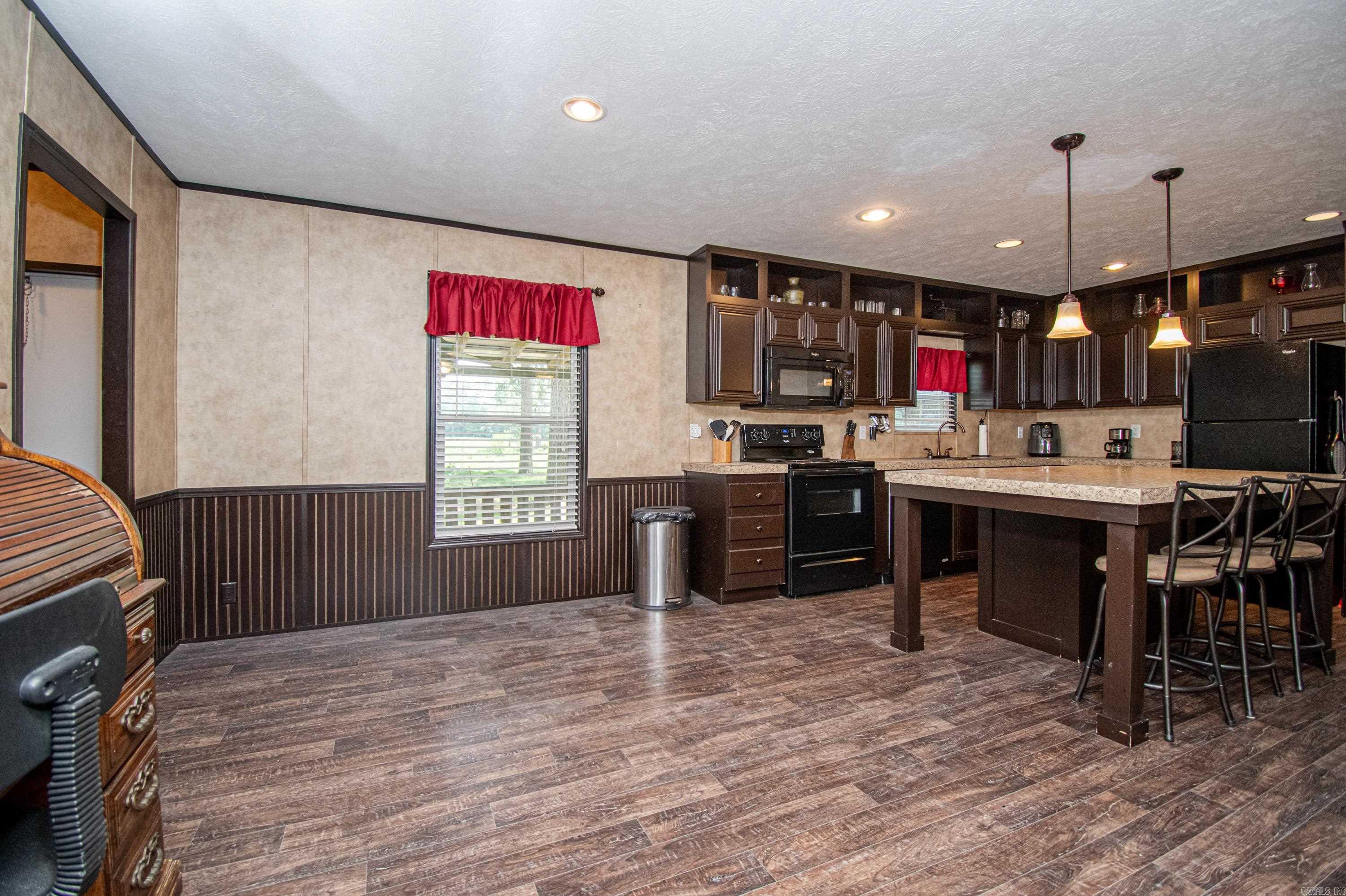 747  Walnut  Wilmar, AR