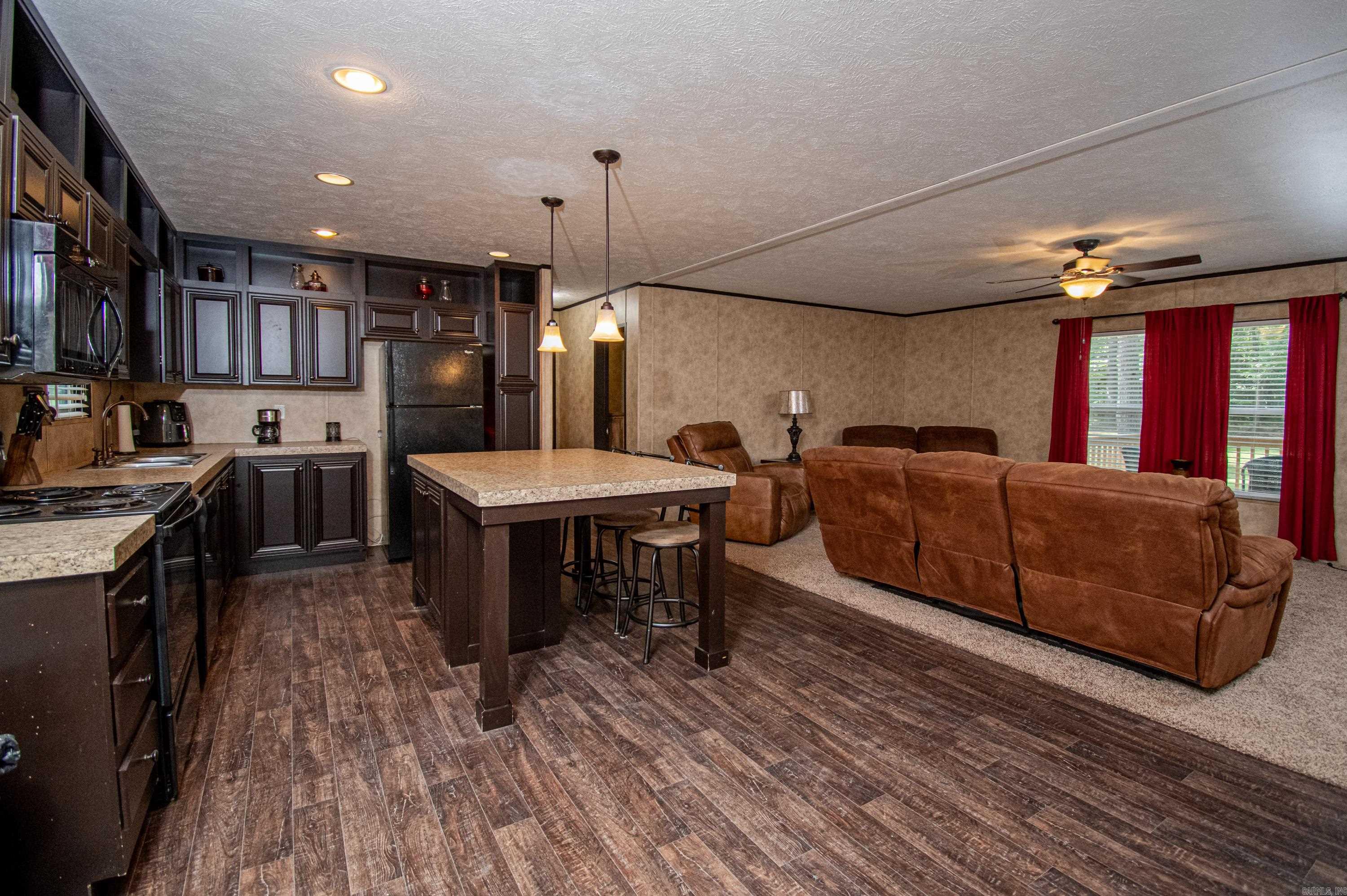747  Walnut  Wilmar, AR
