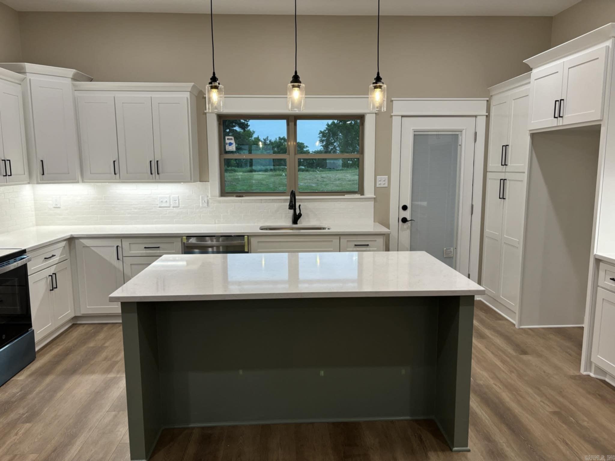 37 High Point Drive Greenbrier, AR 72058