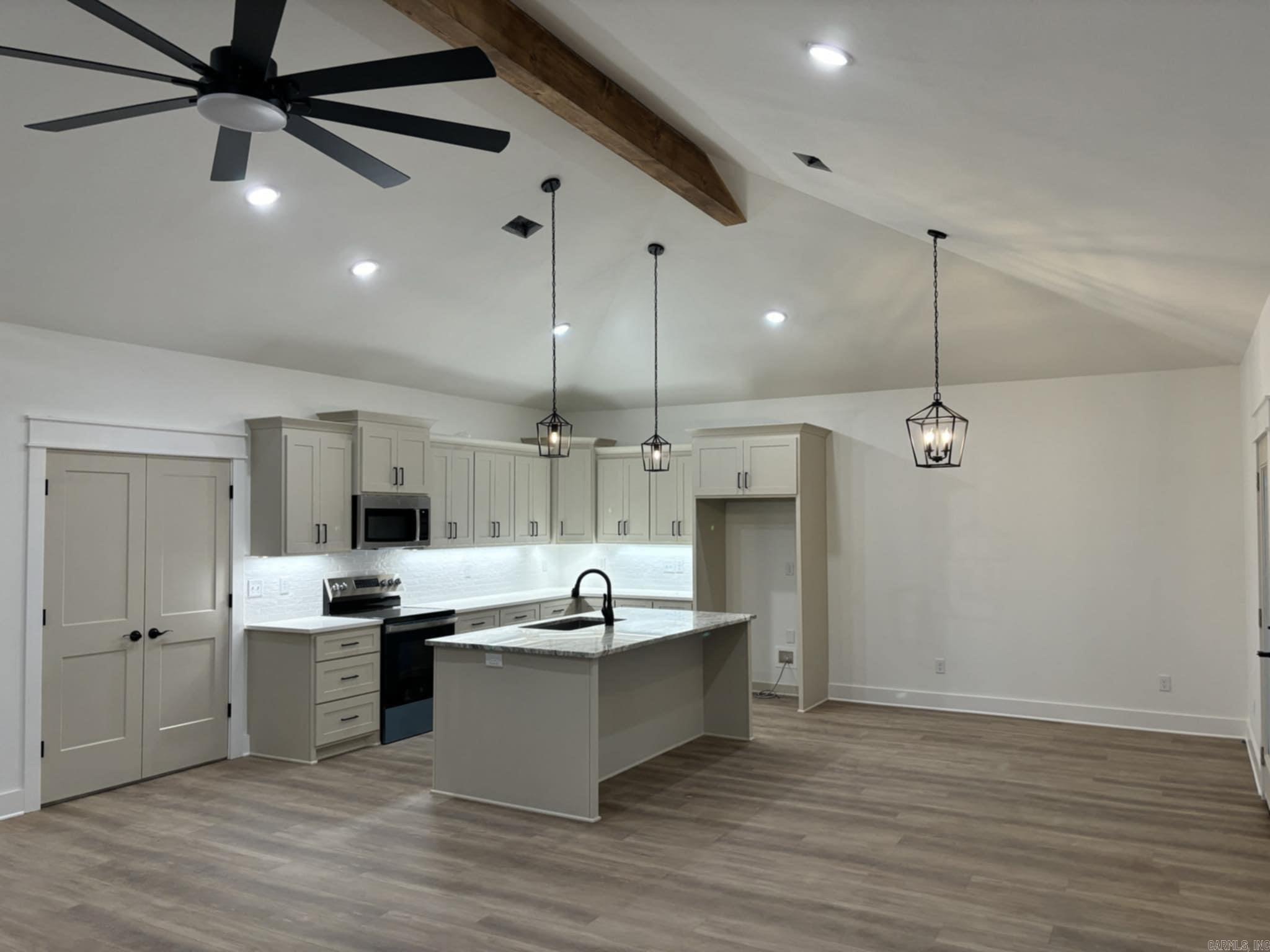 31 High Point Drive Greenbrier, AR 72058