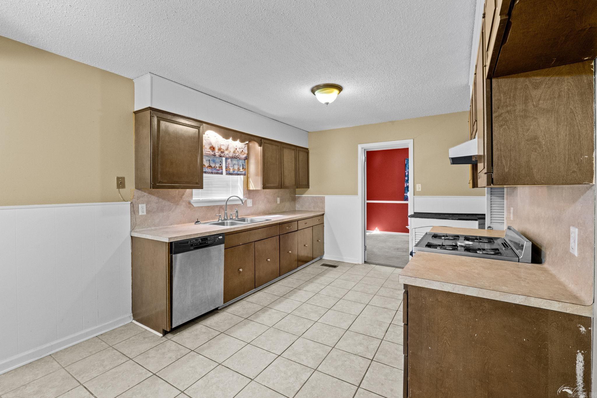 7000  Comanche  North Little Rock, AR