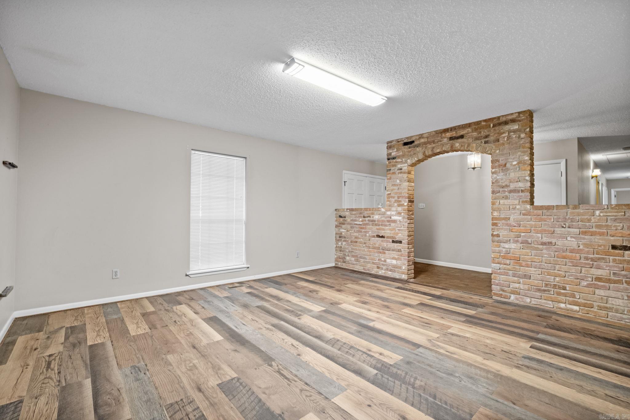 7000  Comanche  North Little Rock, AR