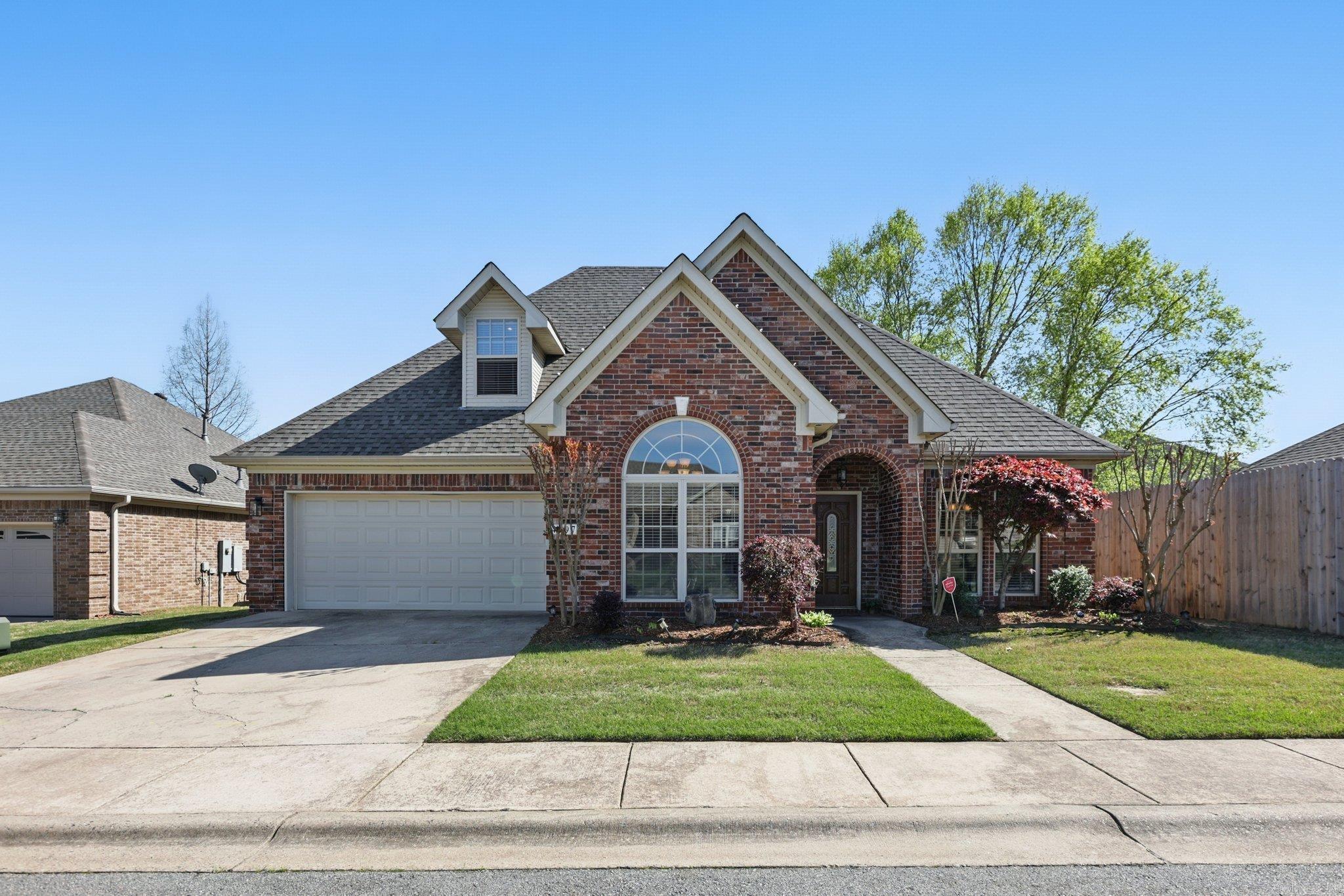 4297 Heritage Oak Drive Benton, AR 72019