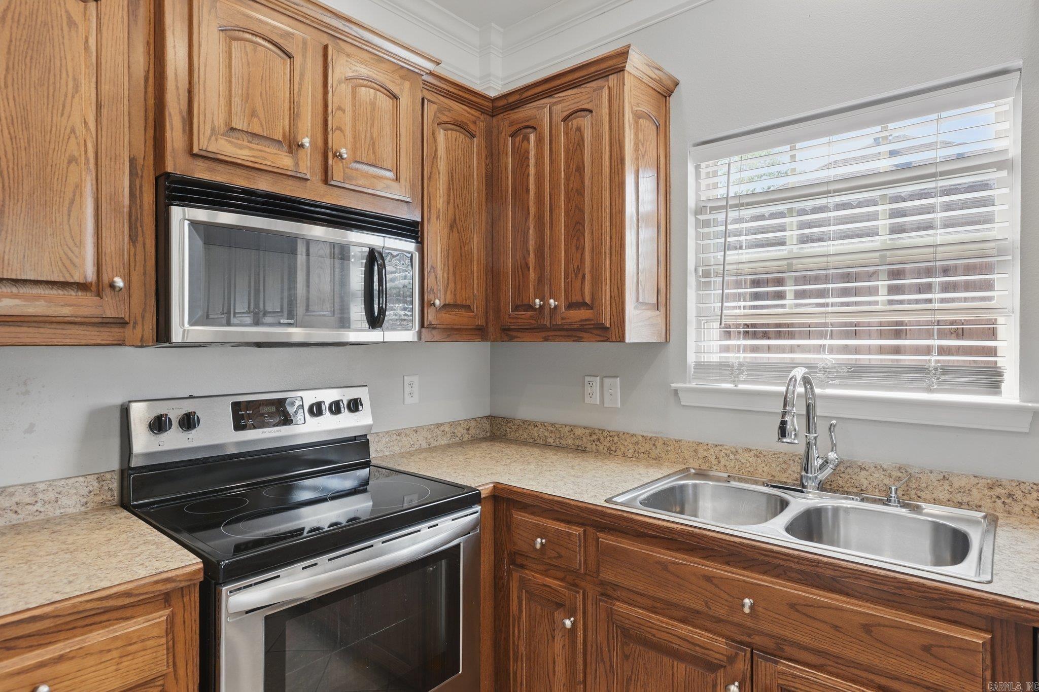 4297 Heritage Oak Drive Benton, AR 72019