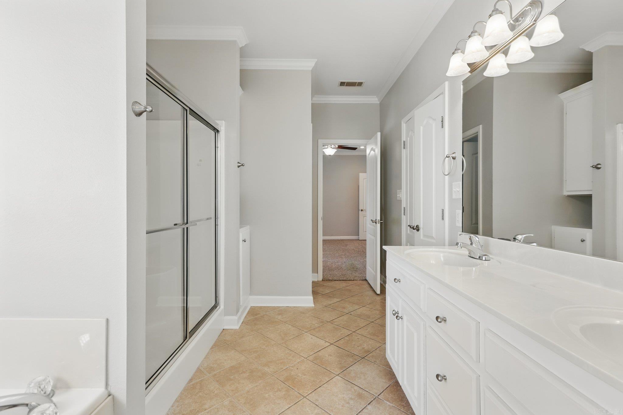 4297 Heritage Oak Drive Benton, AR 72019