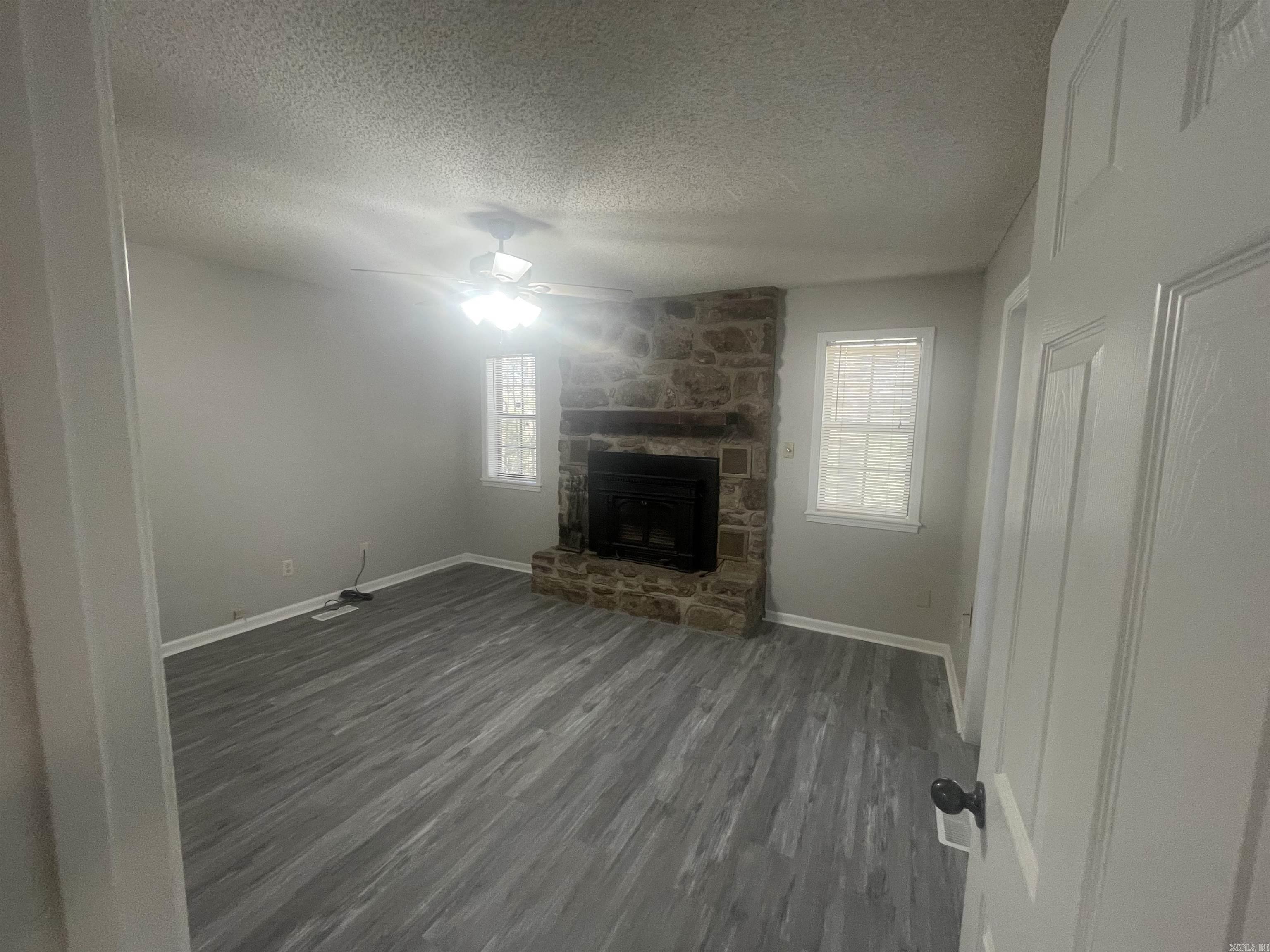 332  Snead  Fairfield Bay, AR