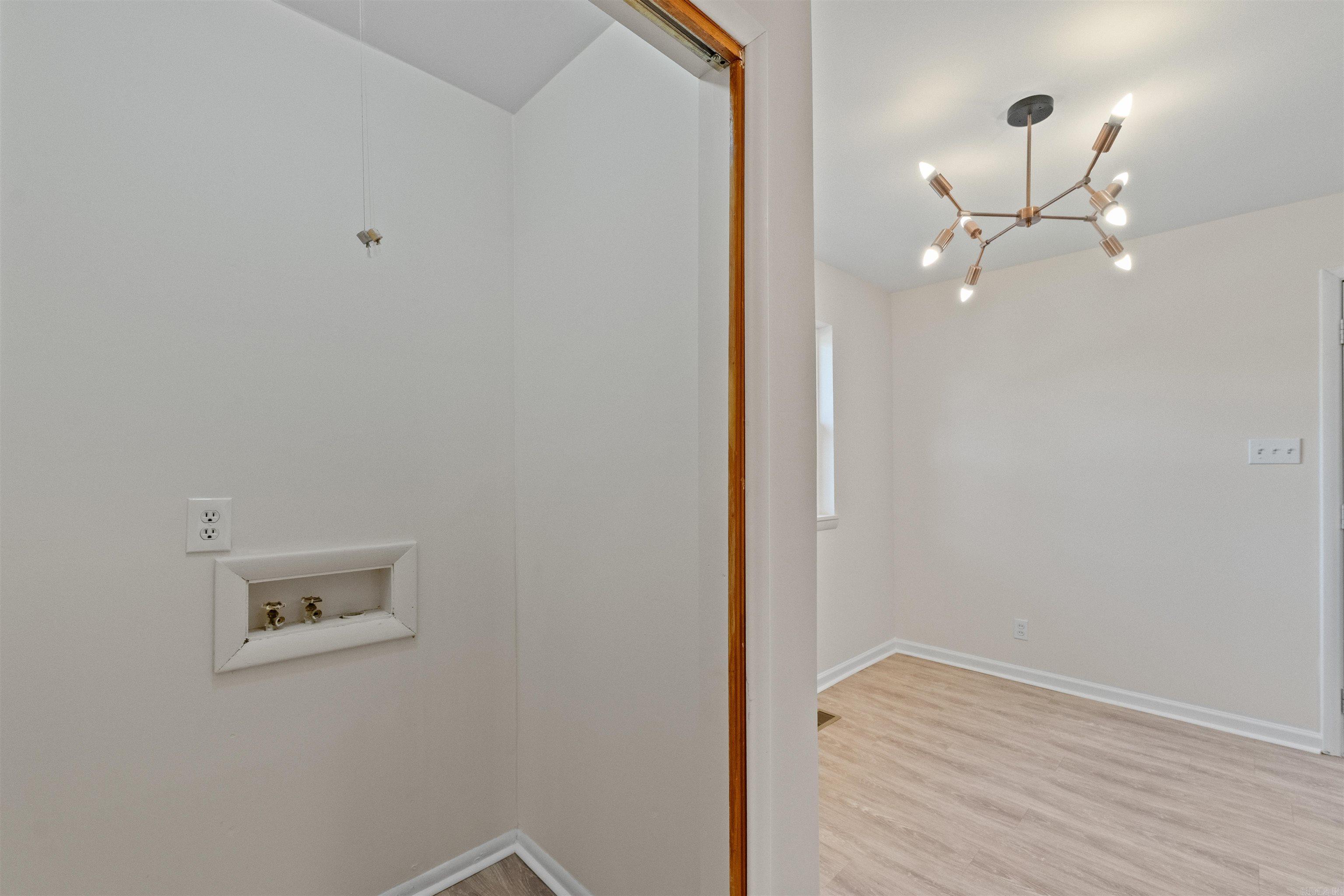 1214 HUGHES Little Rock, AR 72207