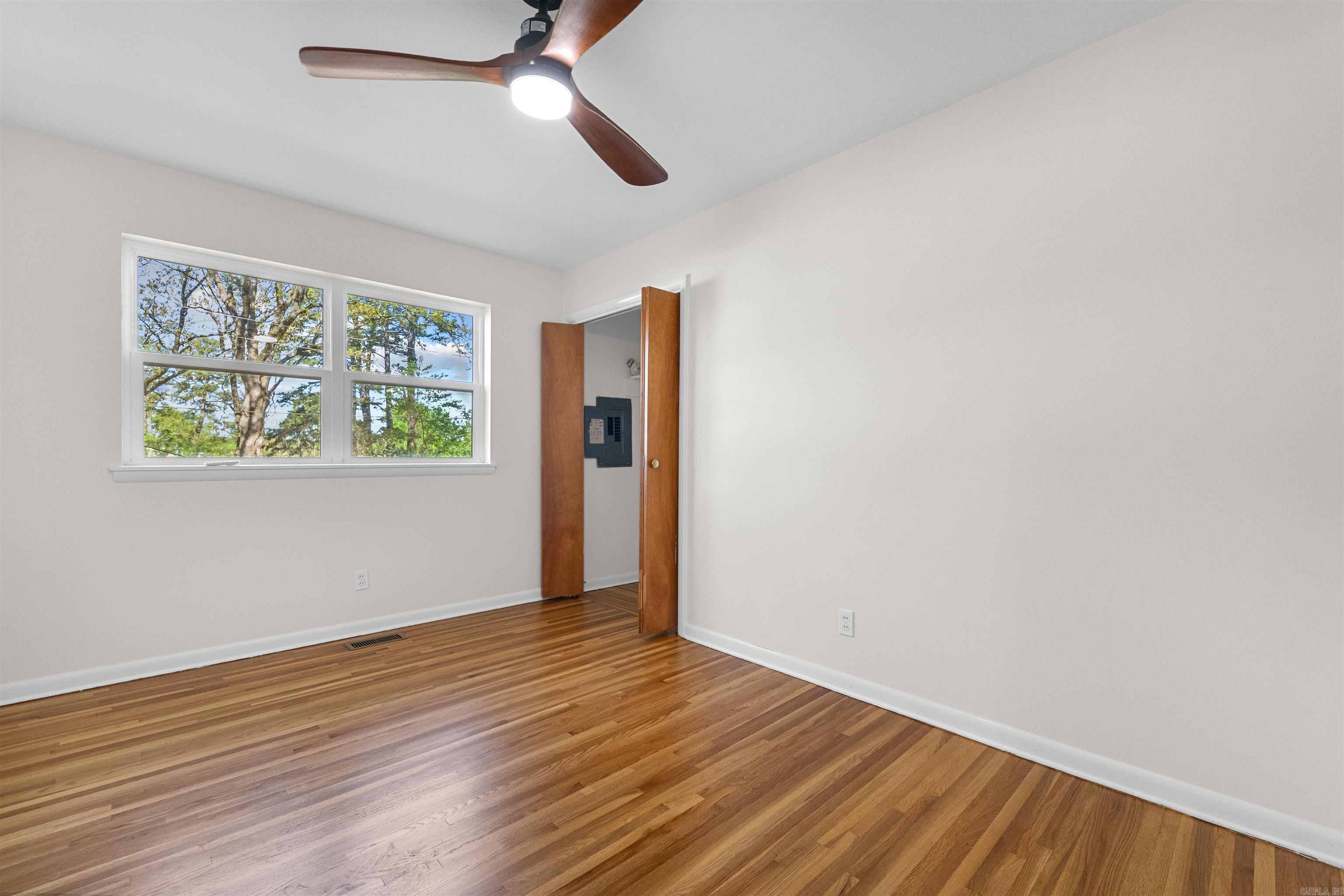 1214 HUGHES Little Rock, AR 72207