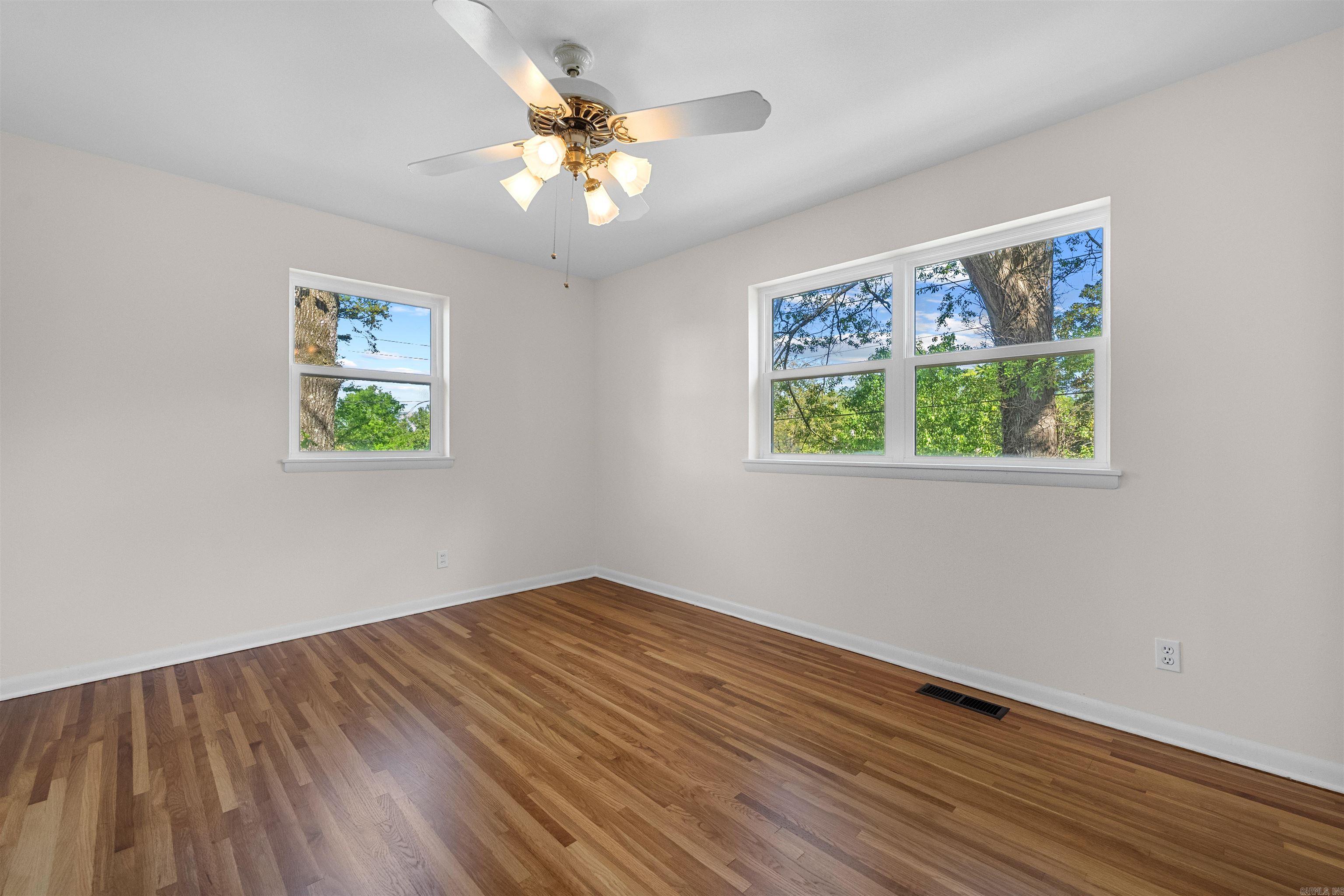 1214 HUGHES Little Rock, AR 72207