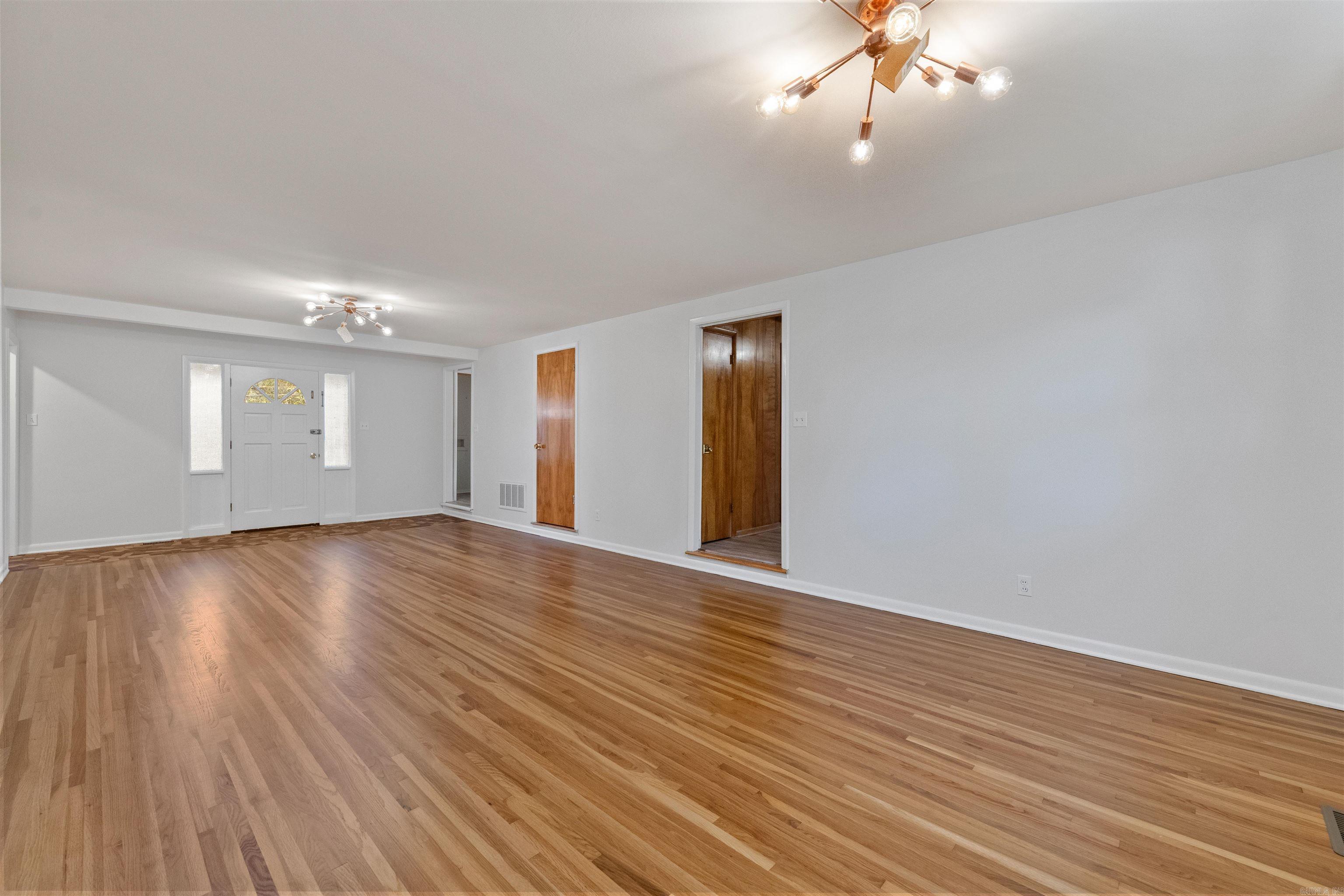 1214 HUGHES Little Rock, AR 72207