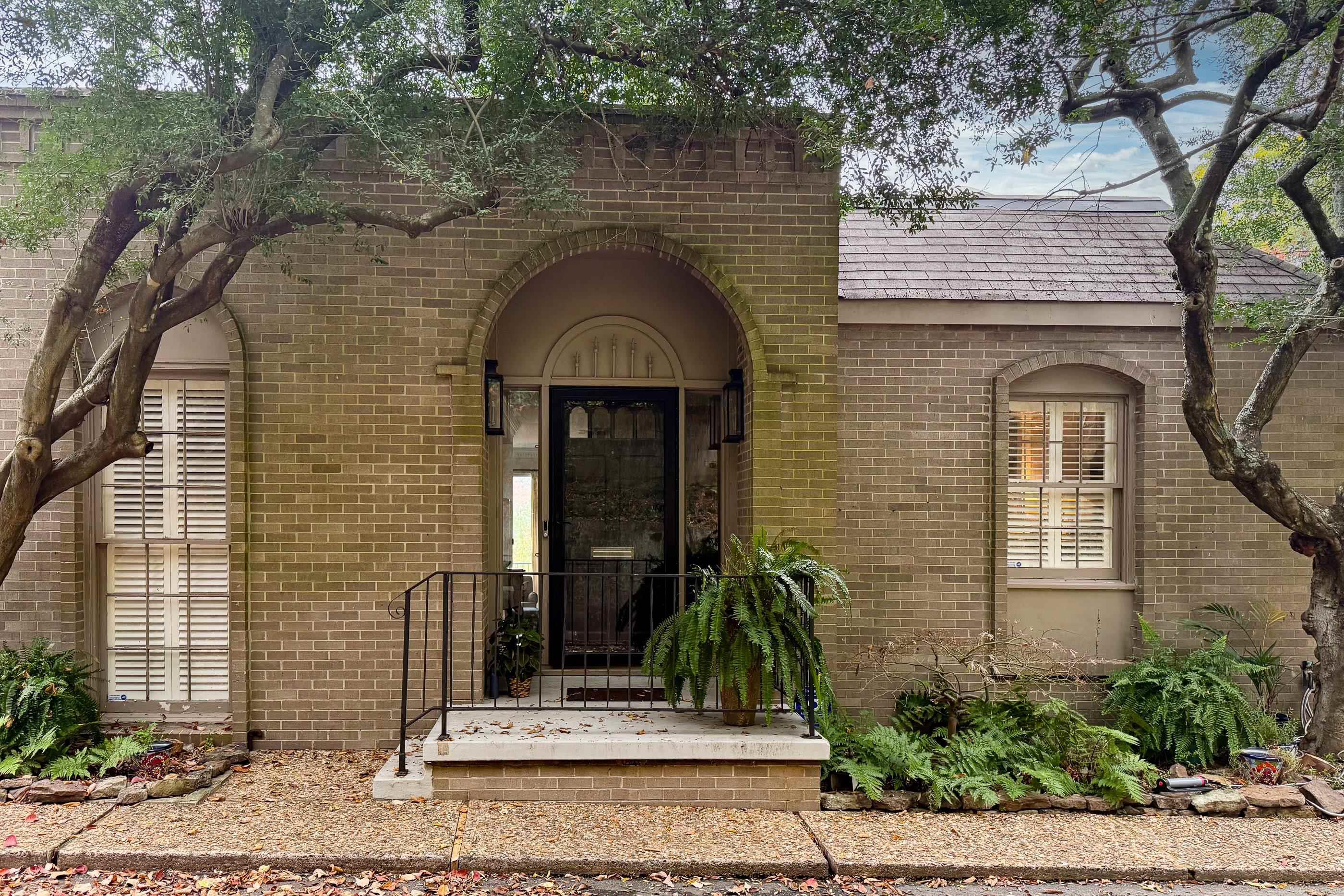 3901  Cedar Hill  Little Rock, AR