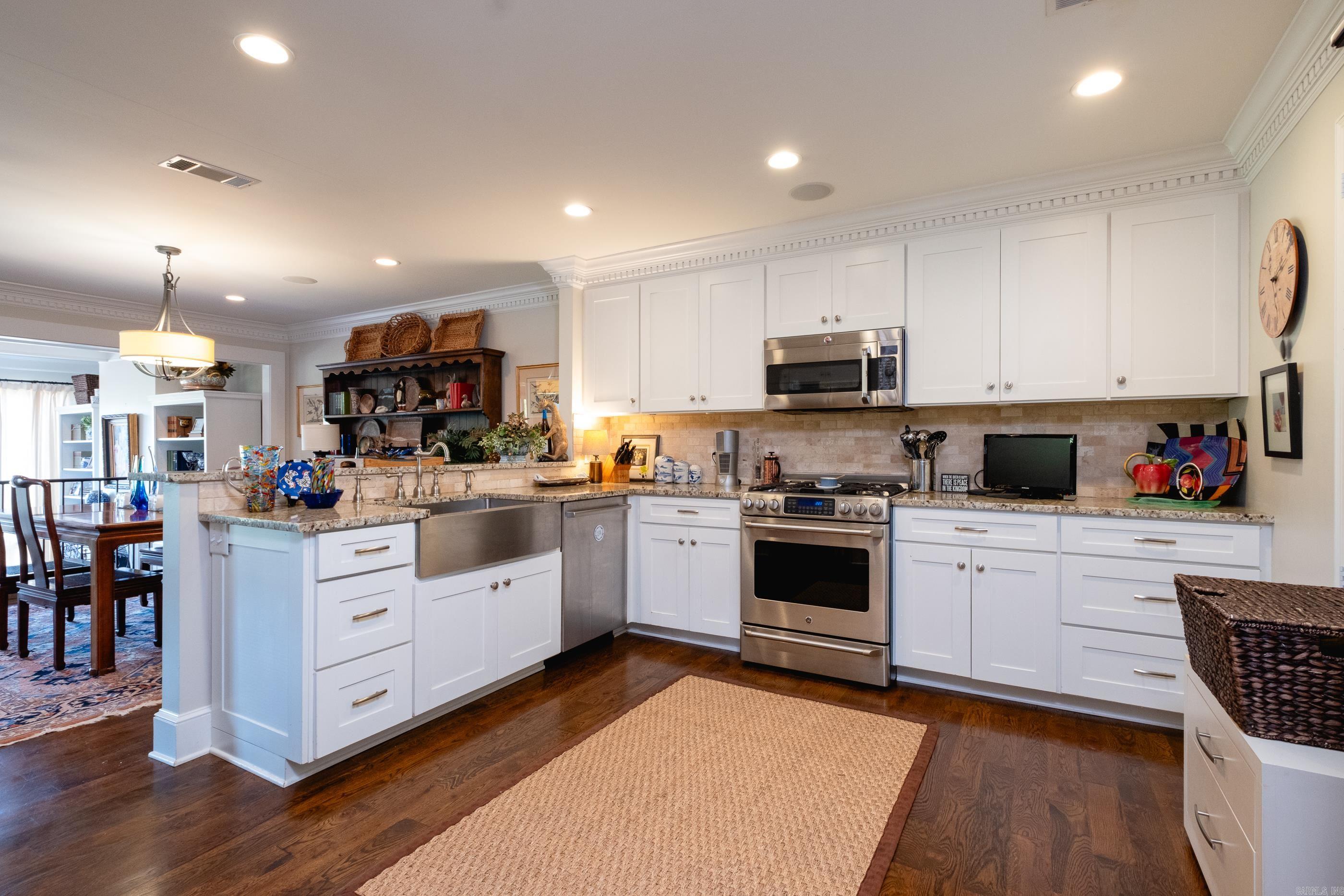 3901  Cedar Hill  Little Rock, AR