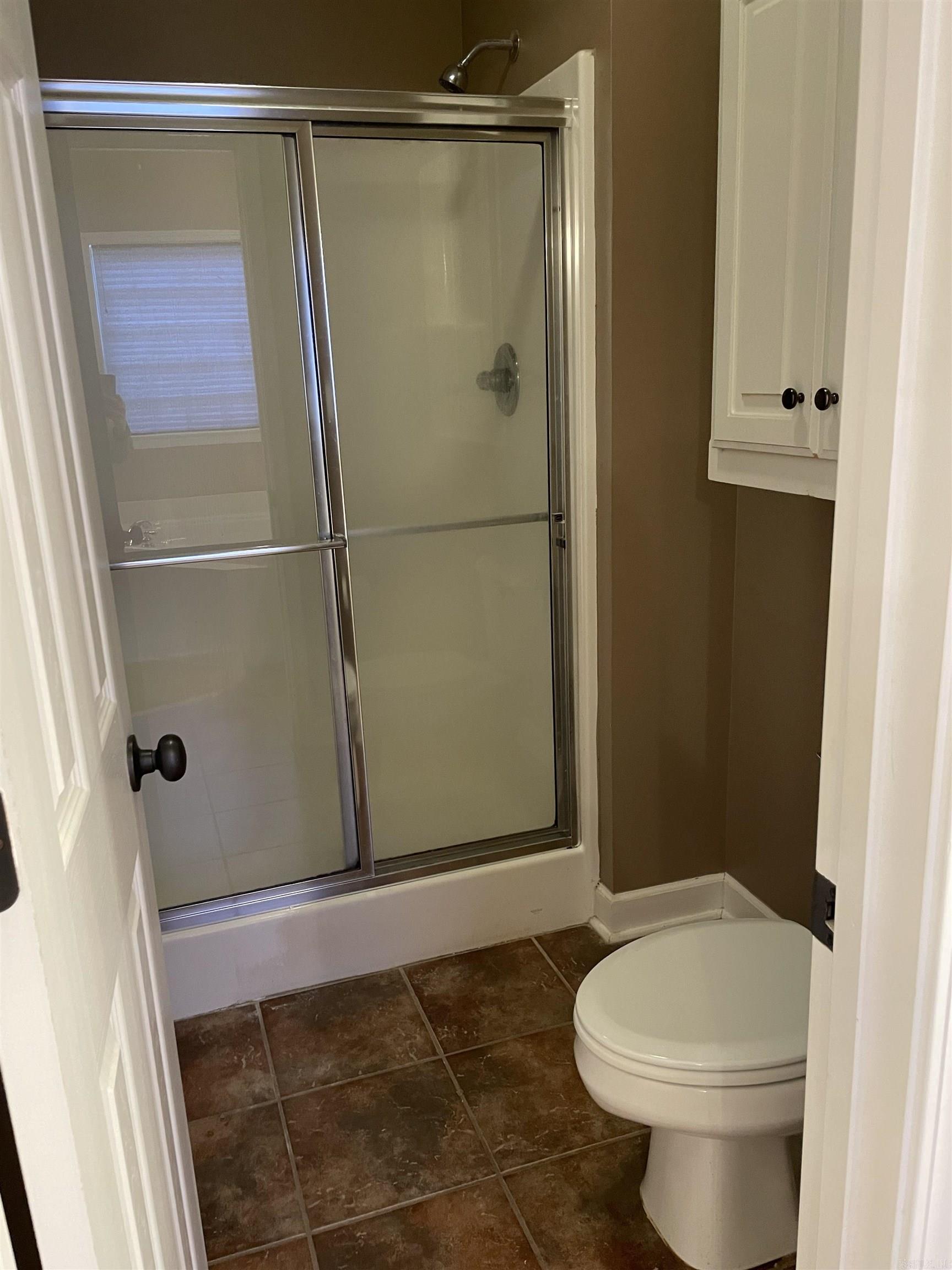 609  Earle  Benton, AR