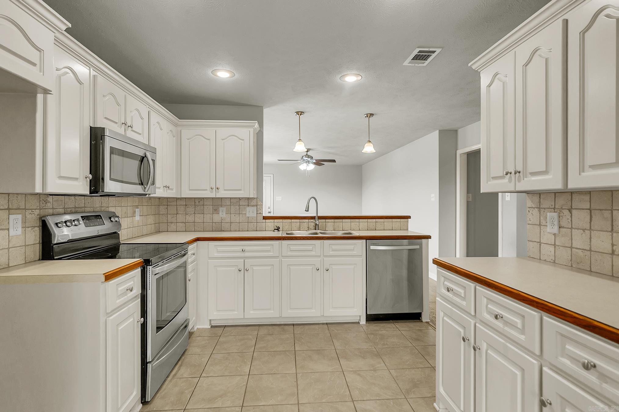 16  Savannah  Cabot, AR