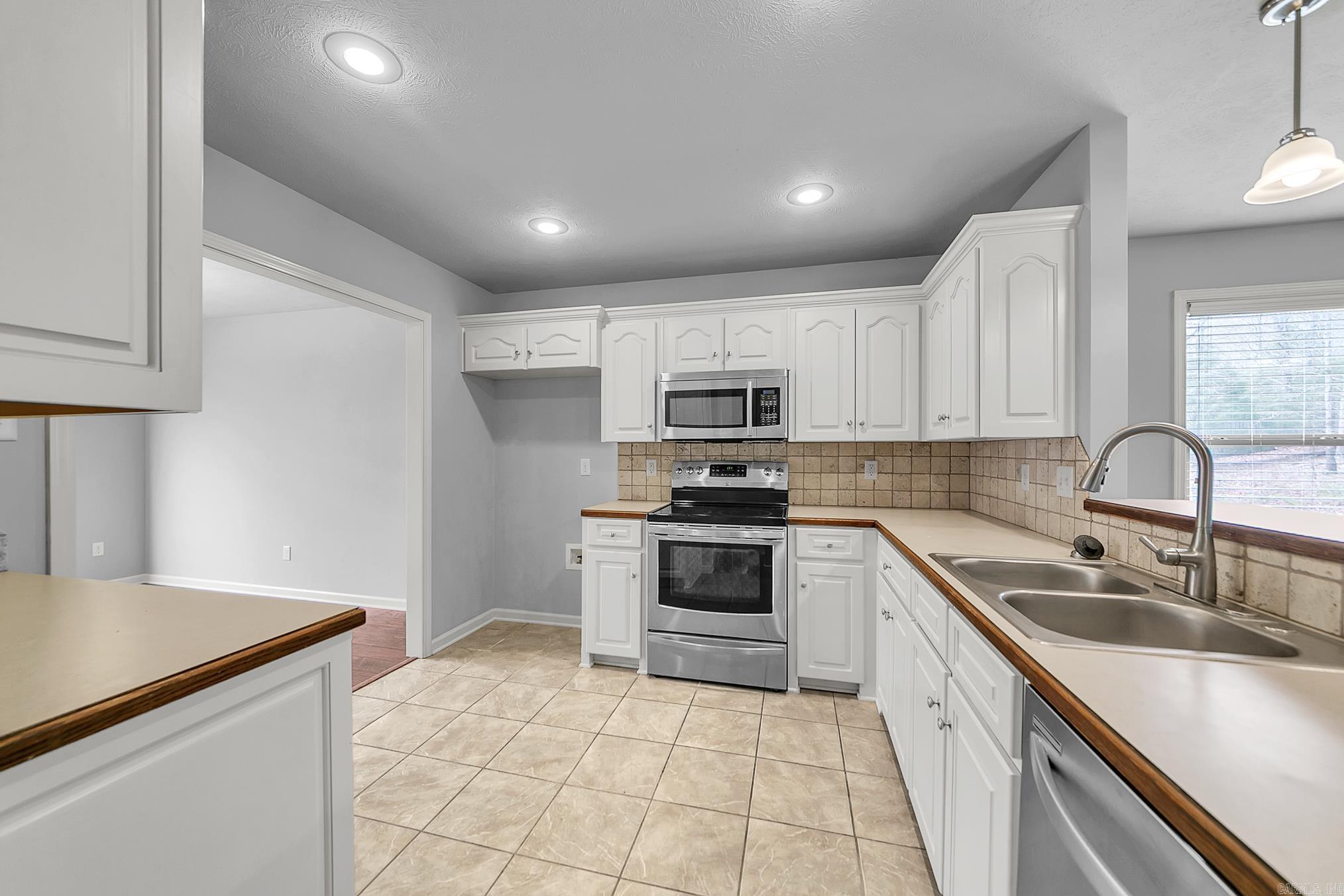 16  Savannah  Cabot, AR