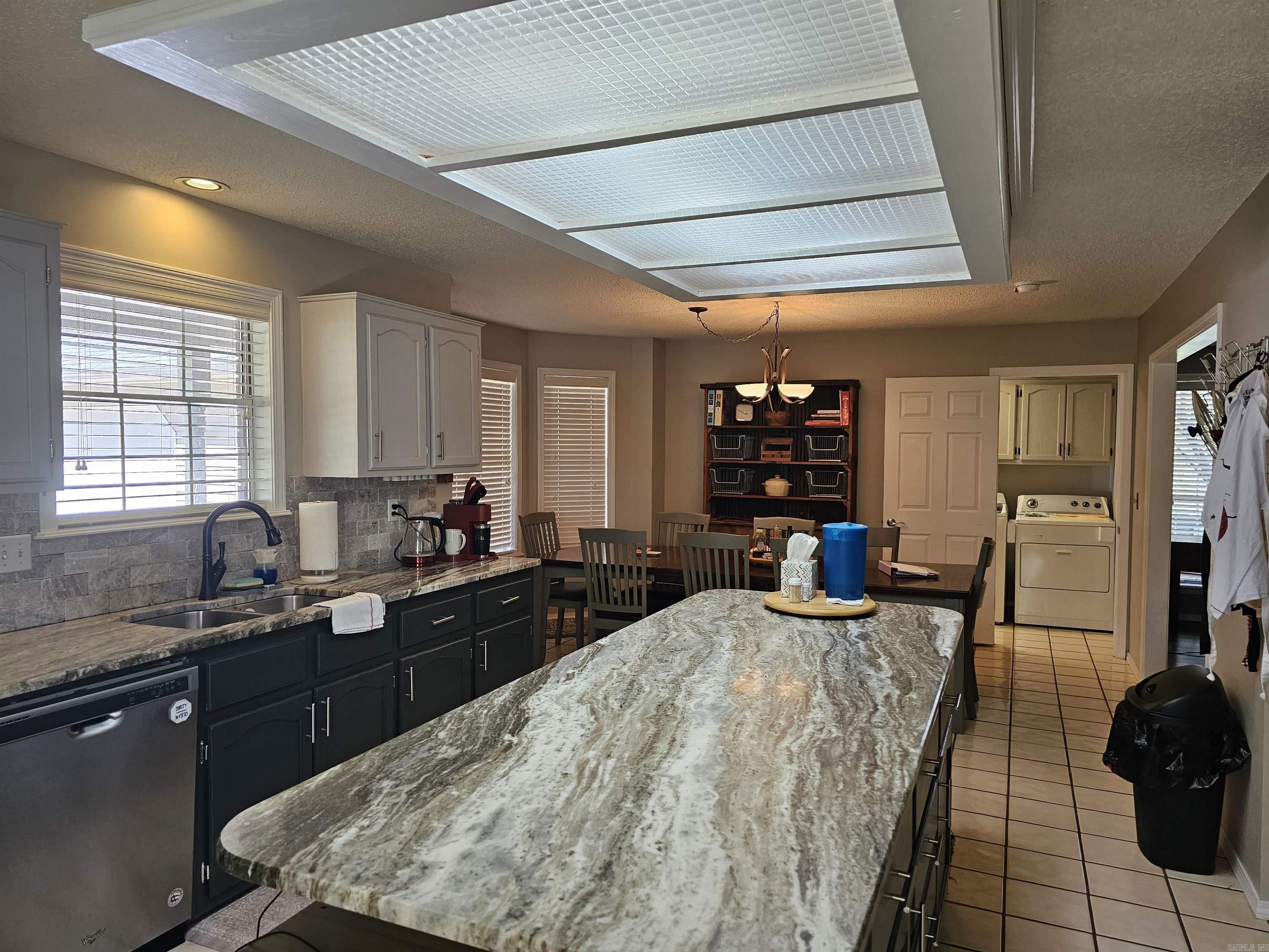 20  Mockingbird  Clarksville, AR
