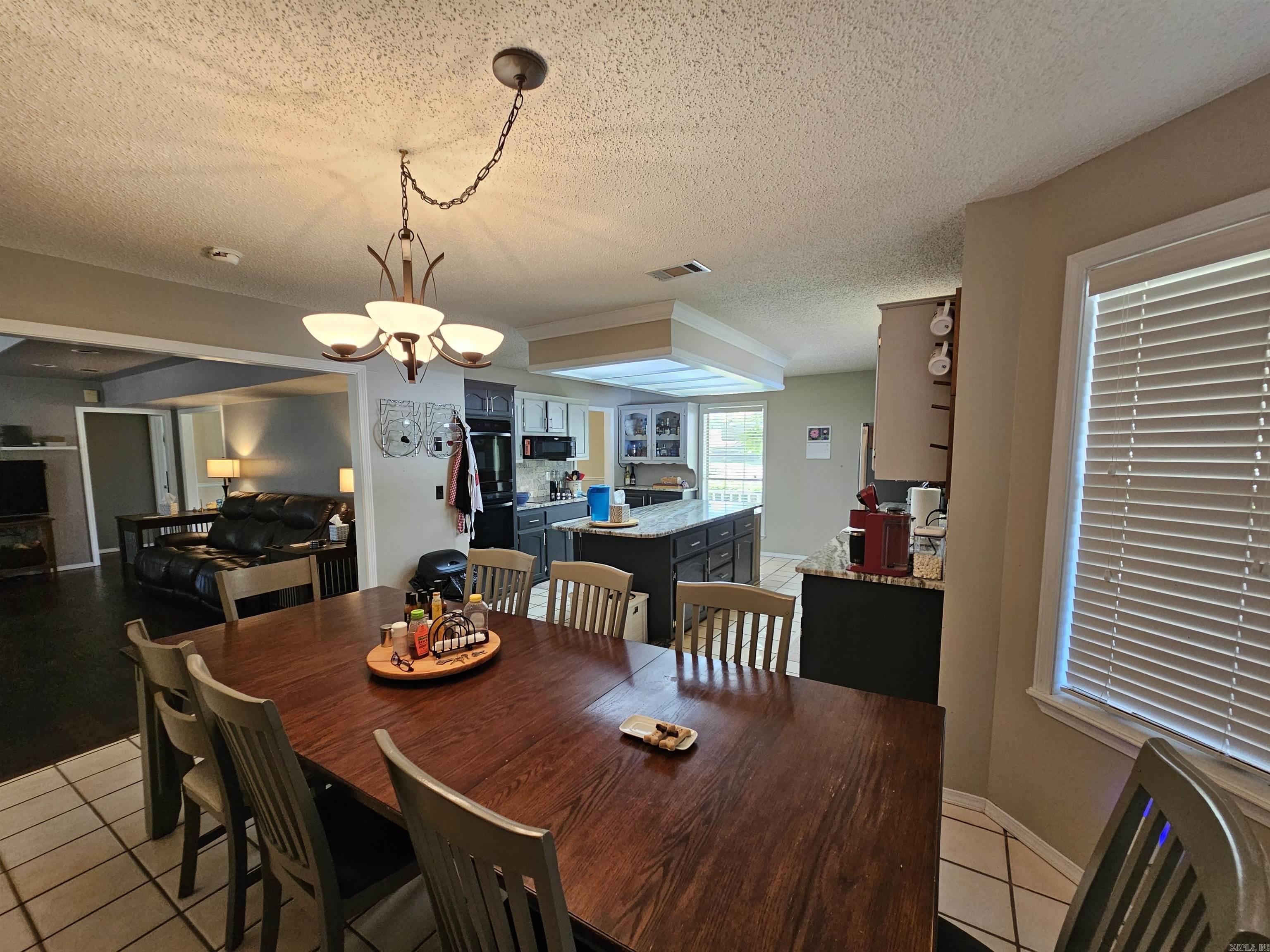 20  Mockingbird  Clarksville, AR