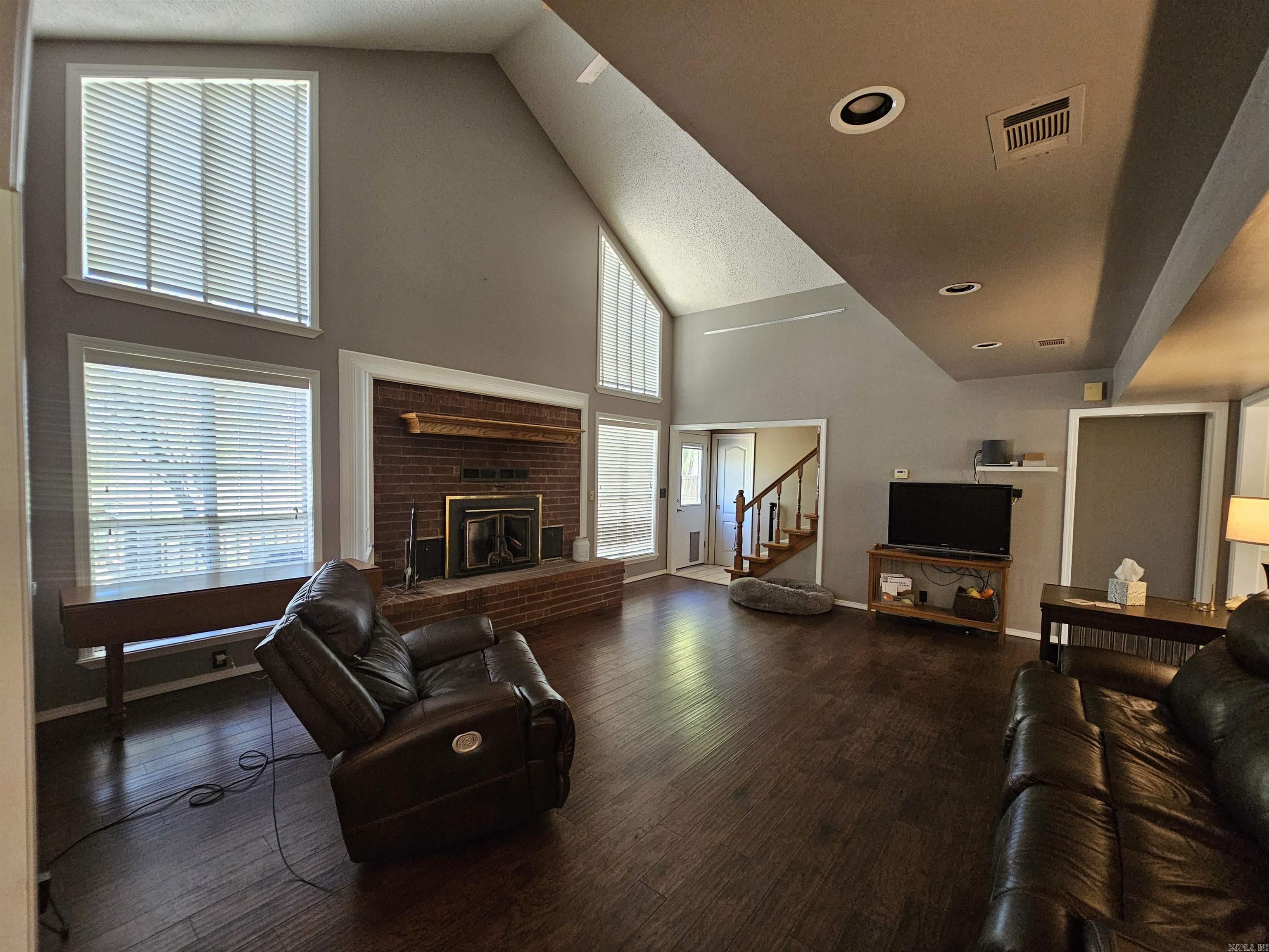 20  Mockingbird  Clarksville, AR