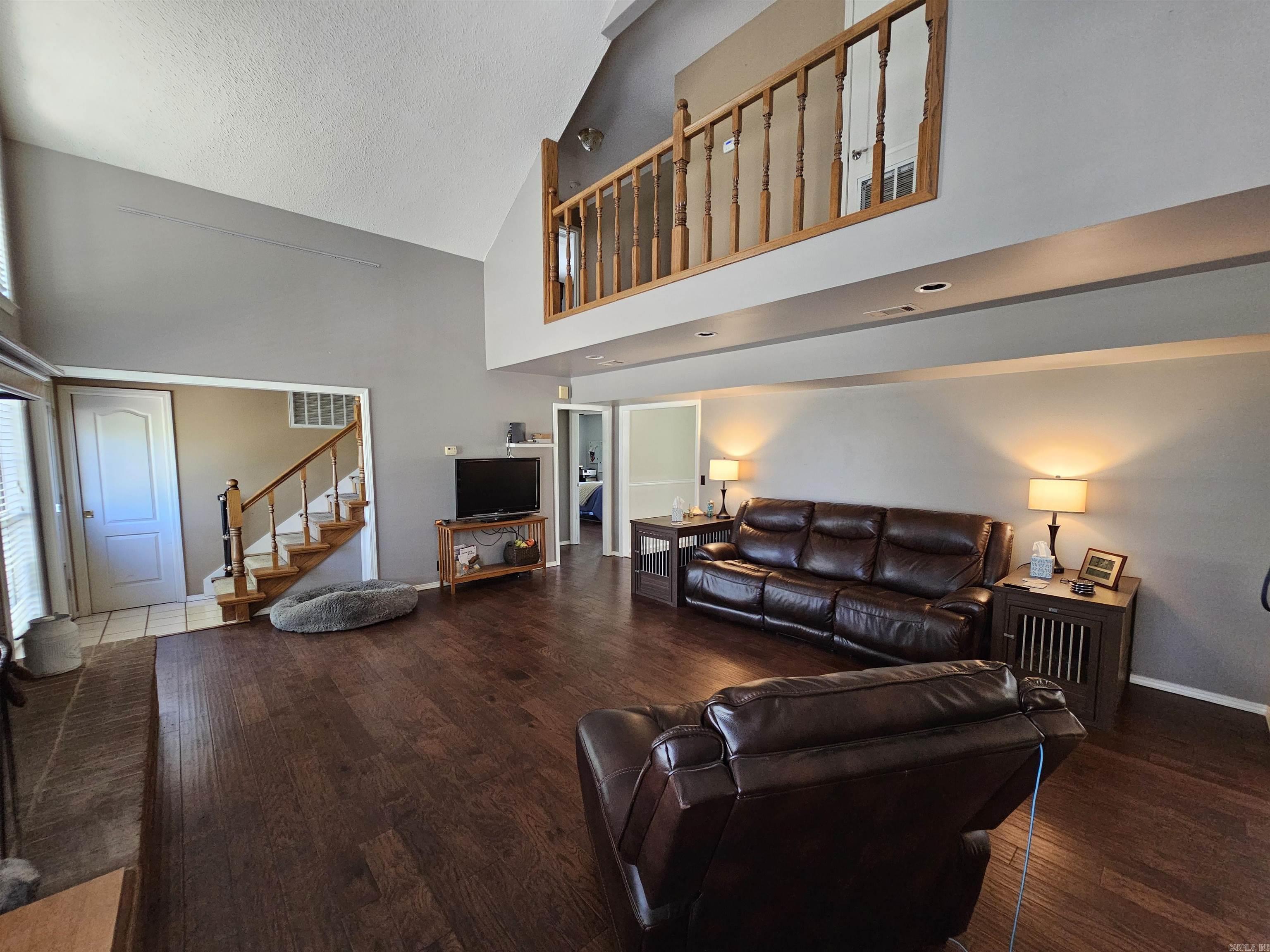 20  Mockingbird  Clarksville, AR