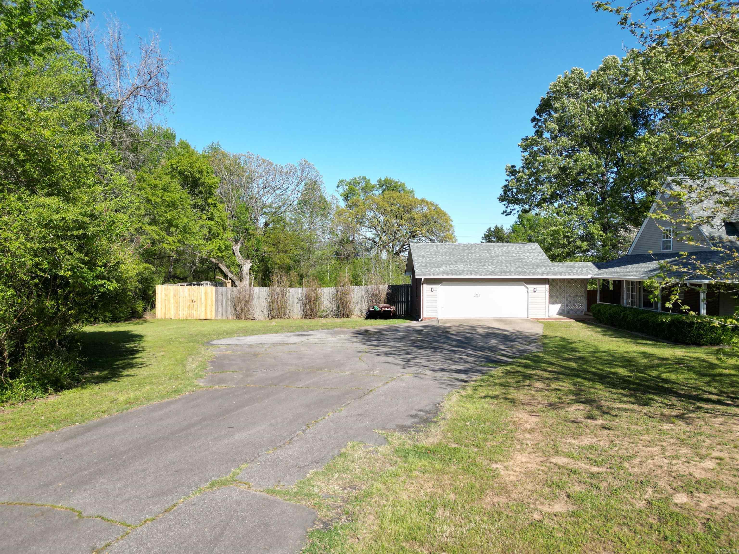 20  Mockingbird  Clarksville, AR