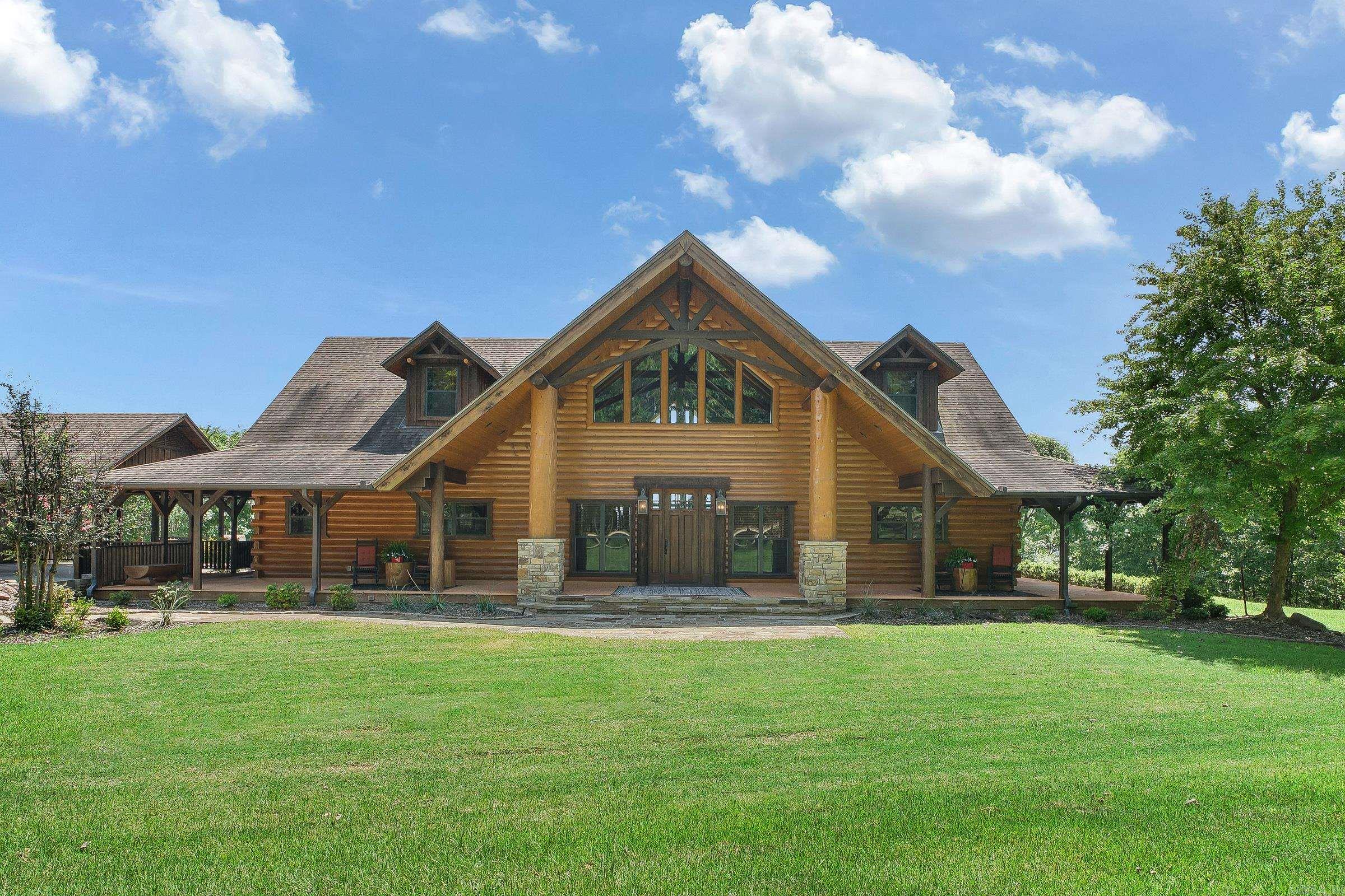 114  Mountain View  De Queen, AR