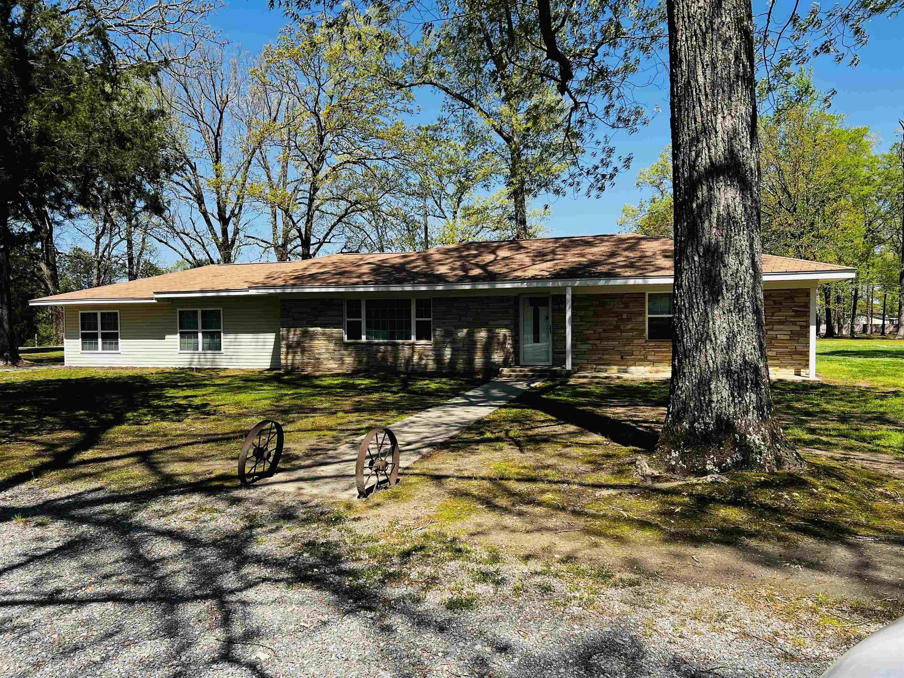 8227  SULPHUR SPRINGS  Pine Bluff, AR