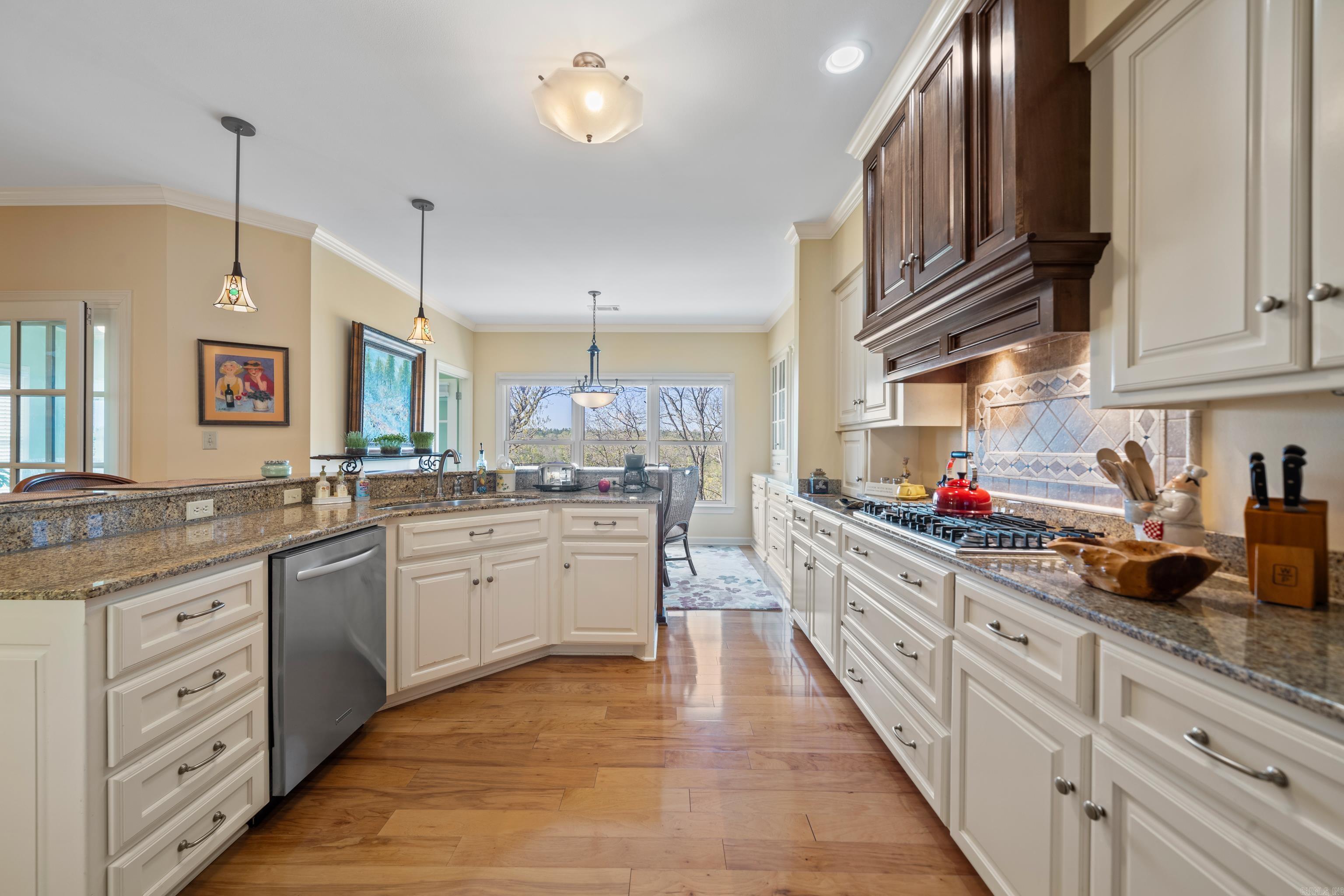 134  Lake Forest Shores  Hot Springs, AR