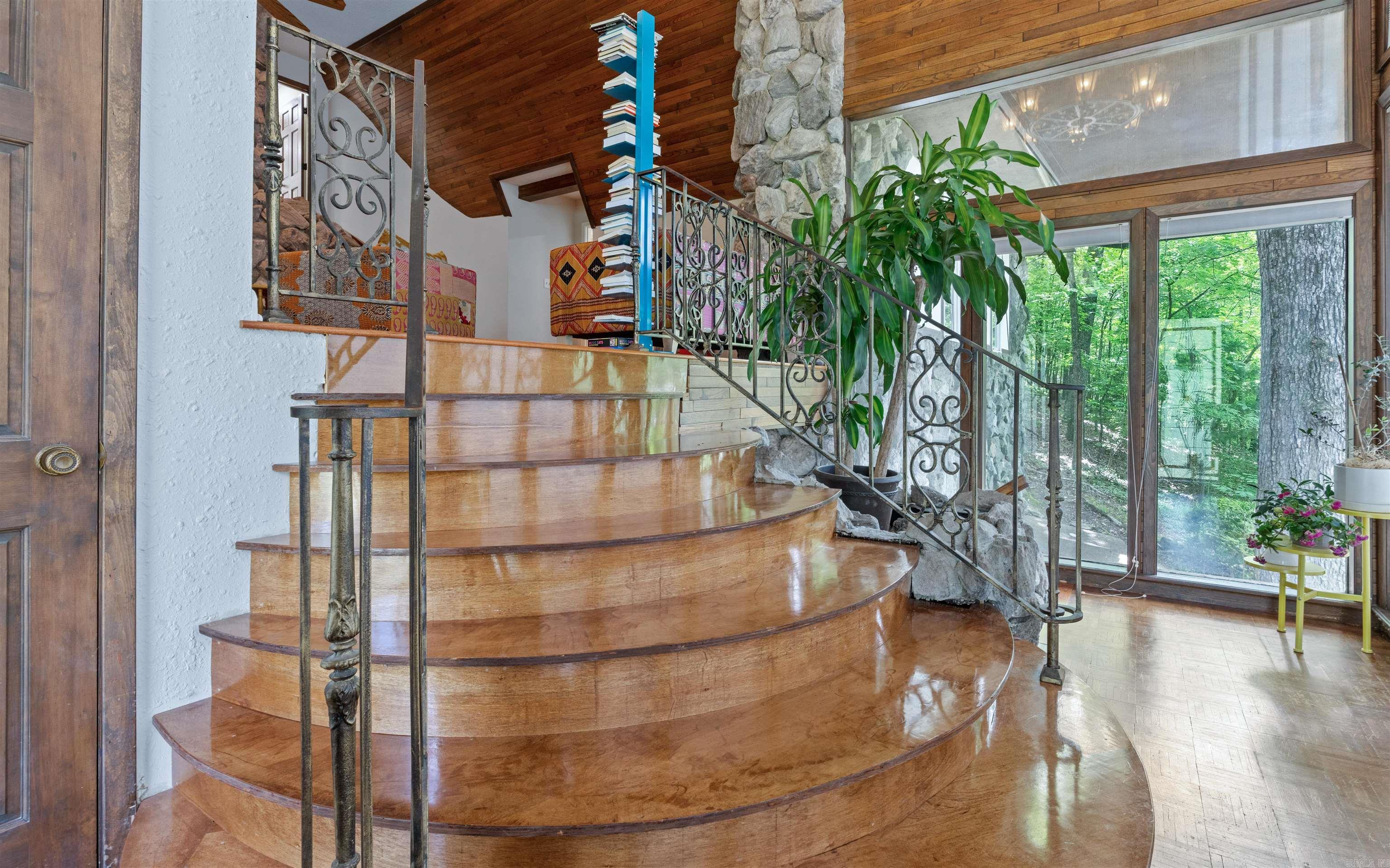 124  Leigh Circle  Hot Springs, AR