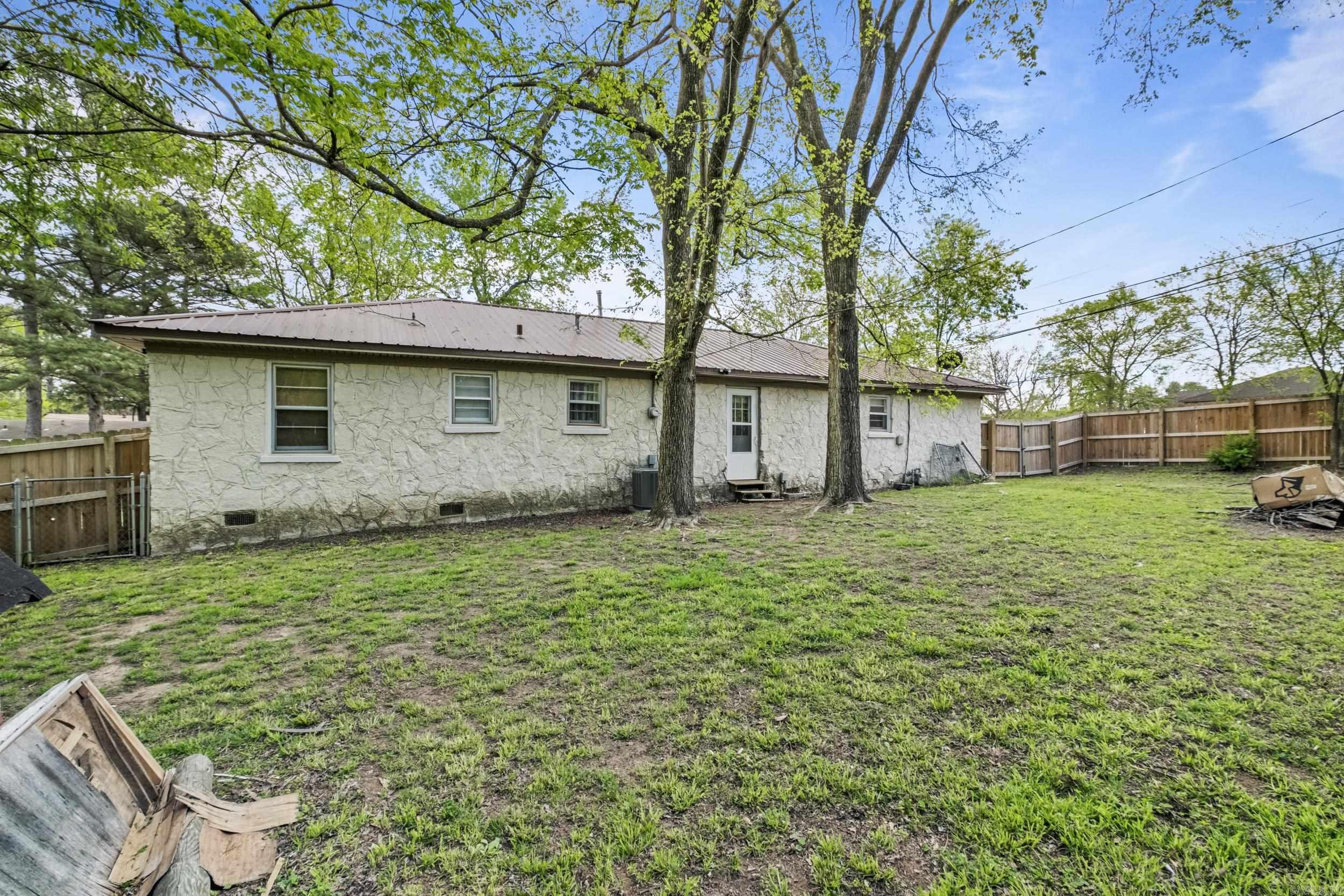 701 N Spruce  Searcy, AR