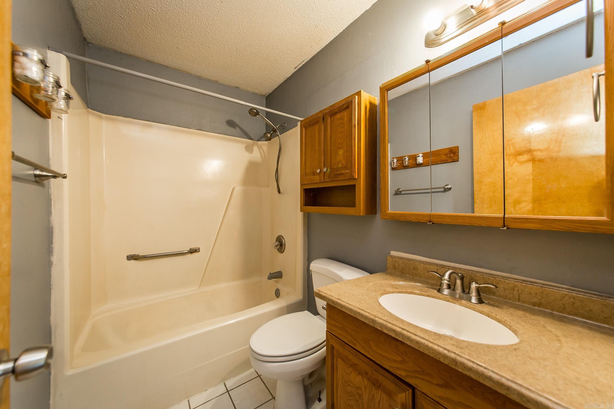 14  Sandy  Cabot, AR