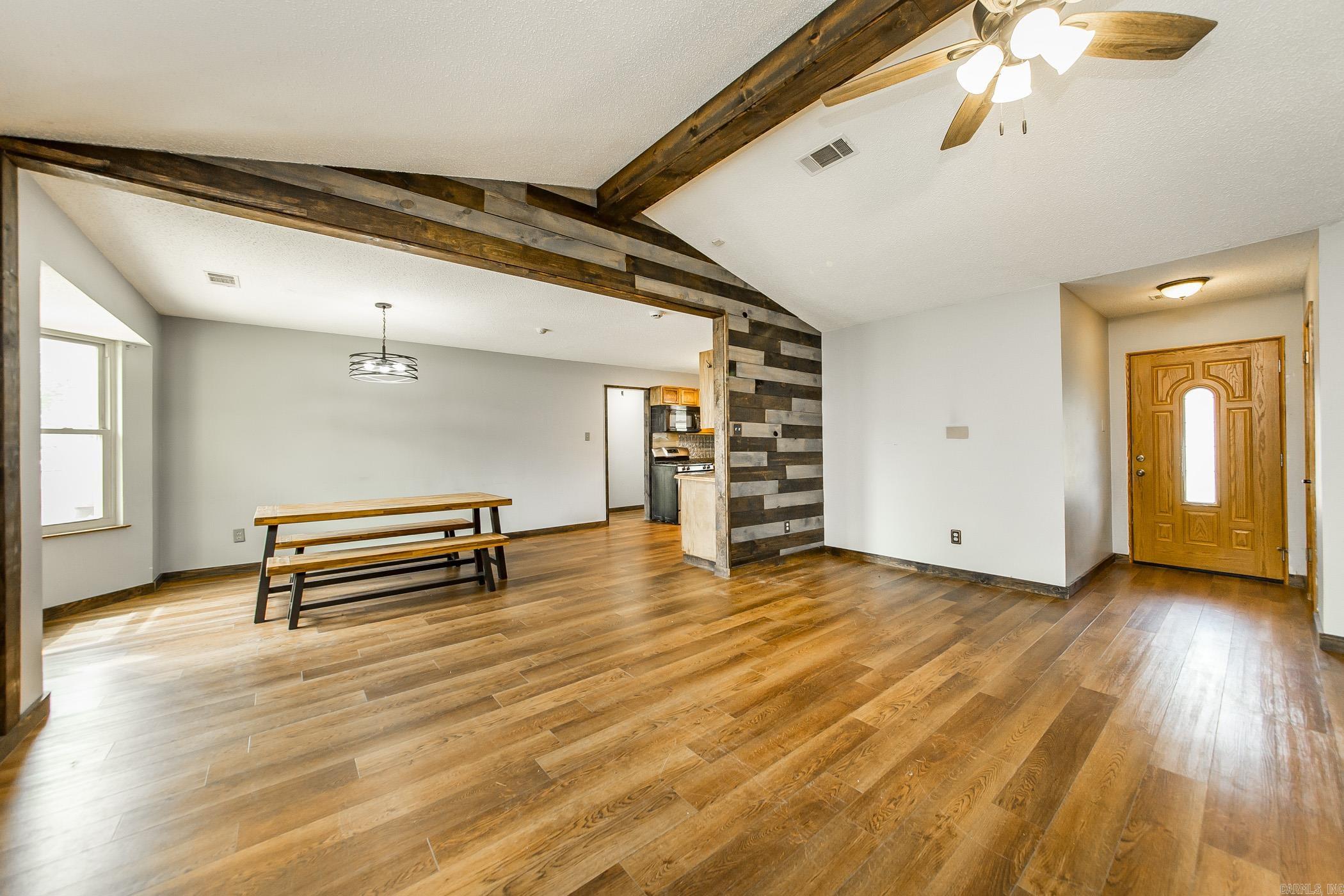 14  Sandy  Cabot, AR