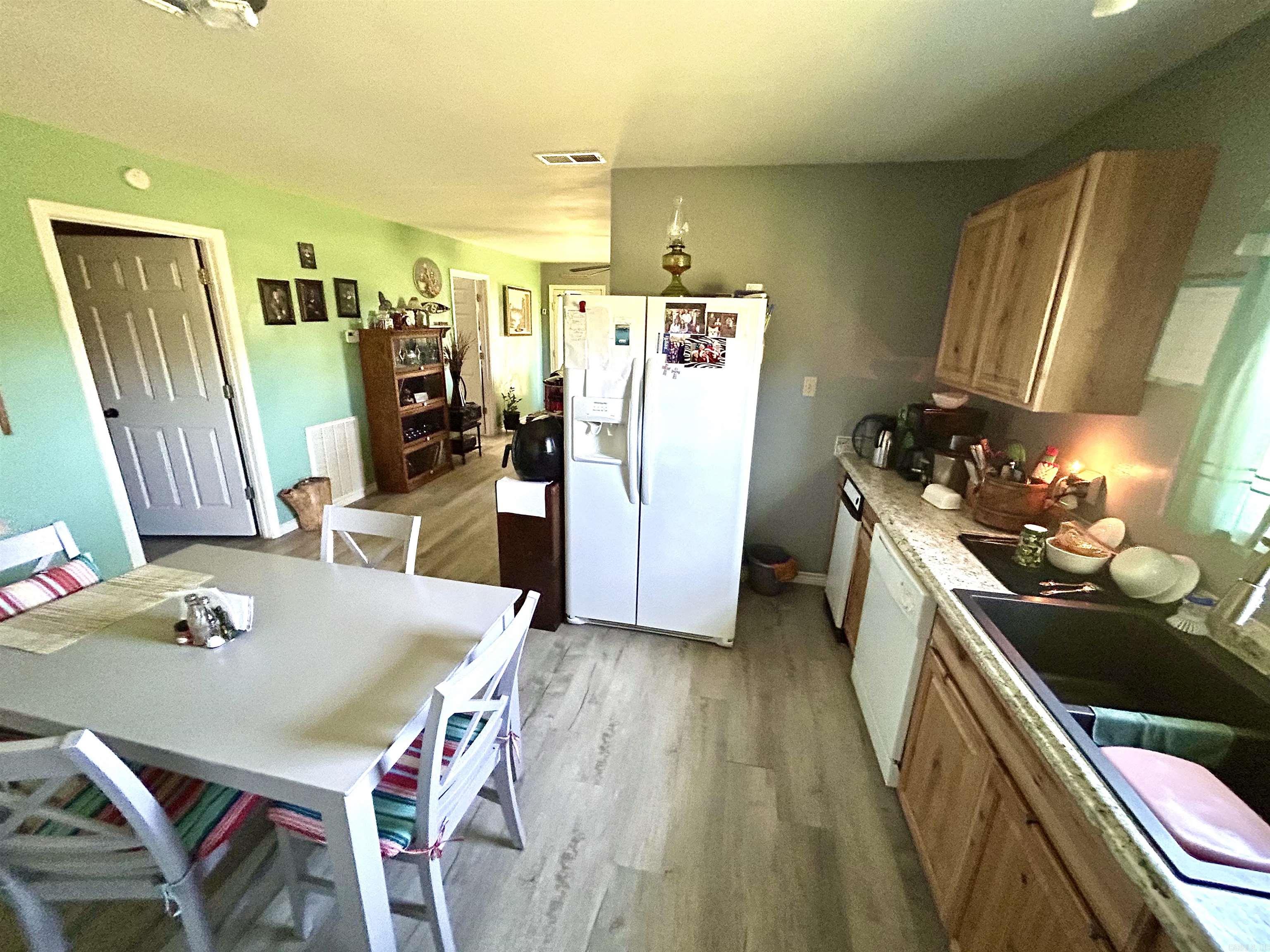 175  Casey  Clinton, AR